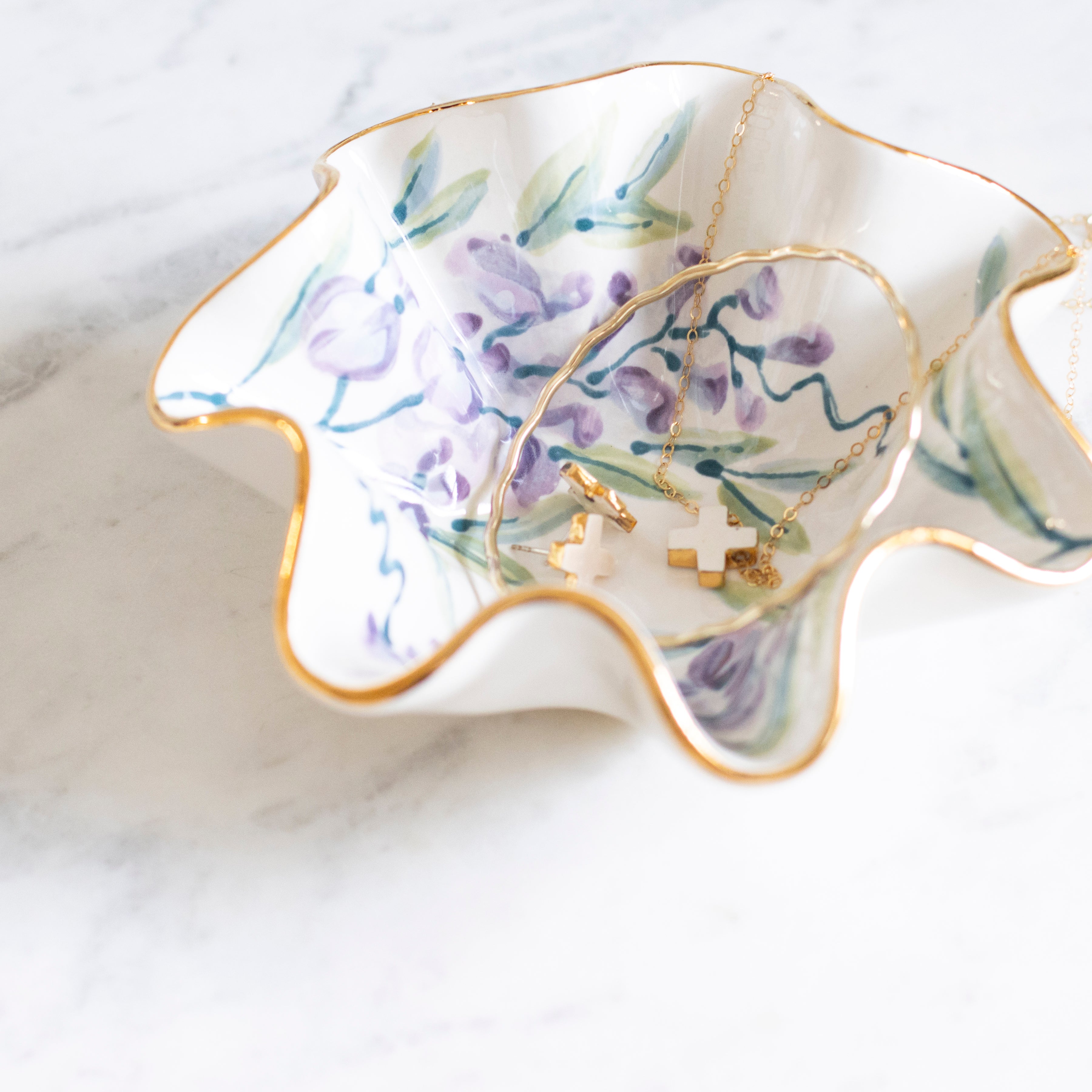 Adorn Wisteria Wavy Bowl