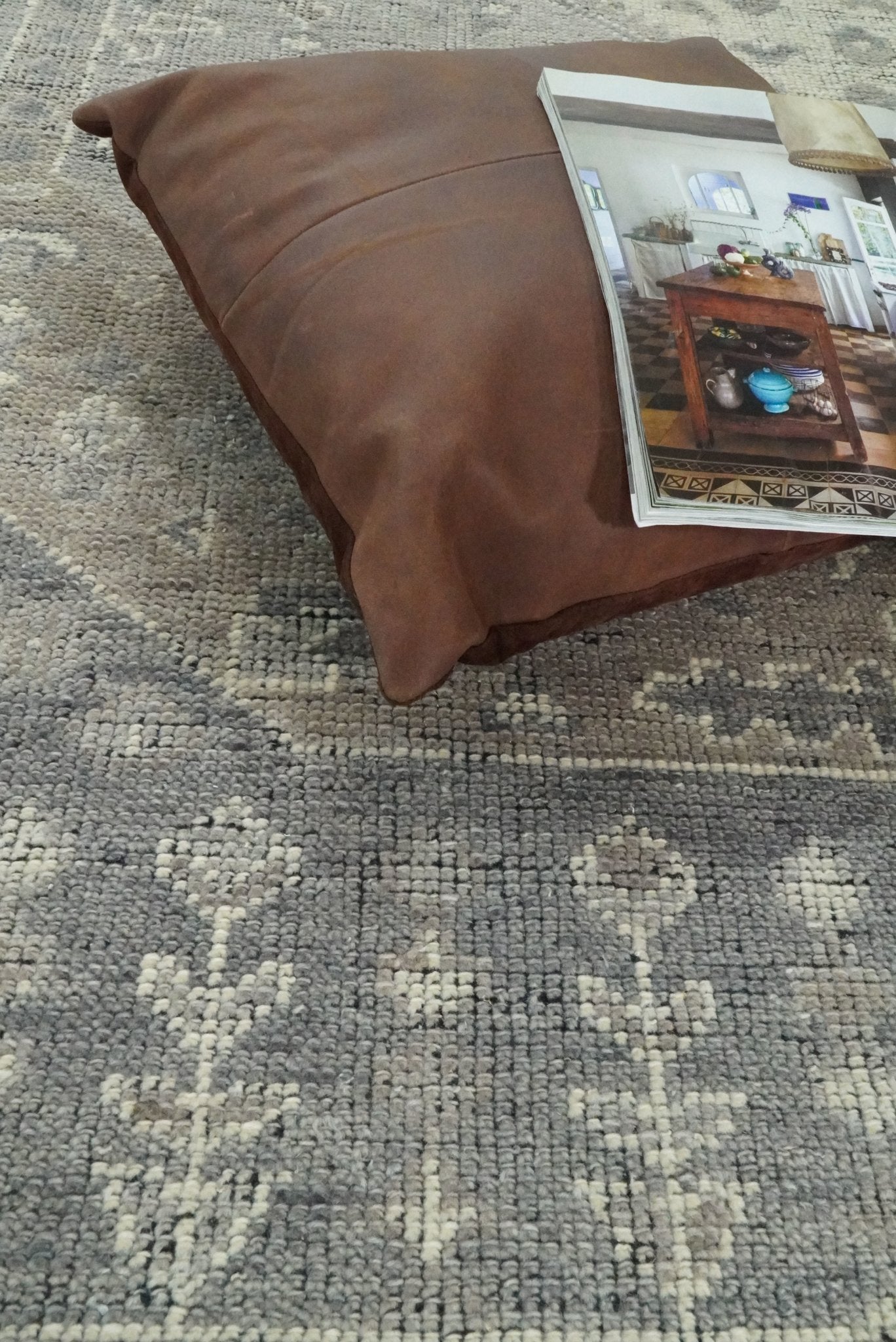 Antique 8x10 Gray and Beige Traditional Persian Area Rug | TRD2275 - The Rug Decor