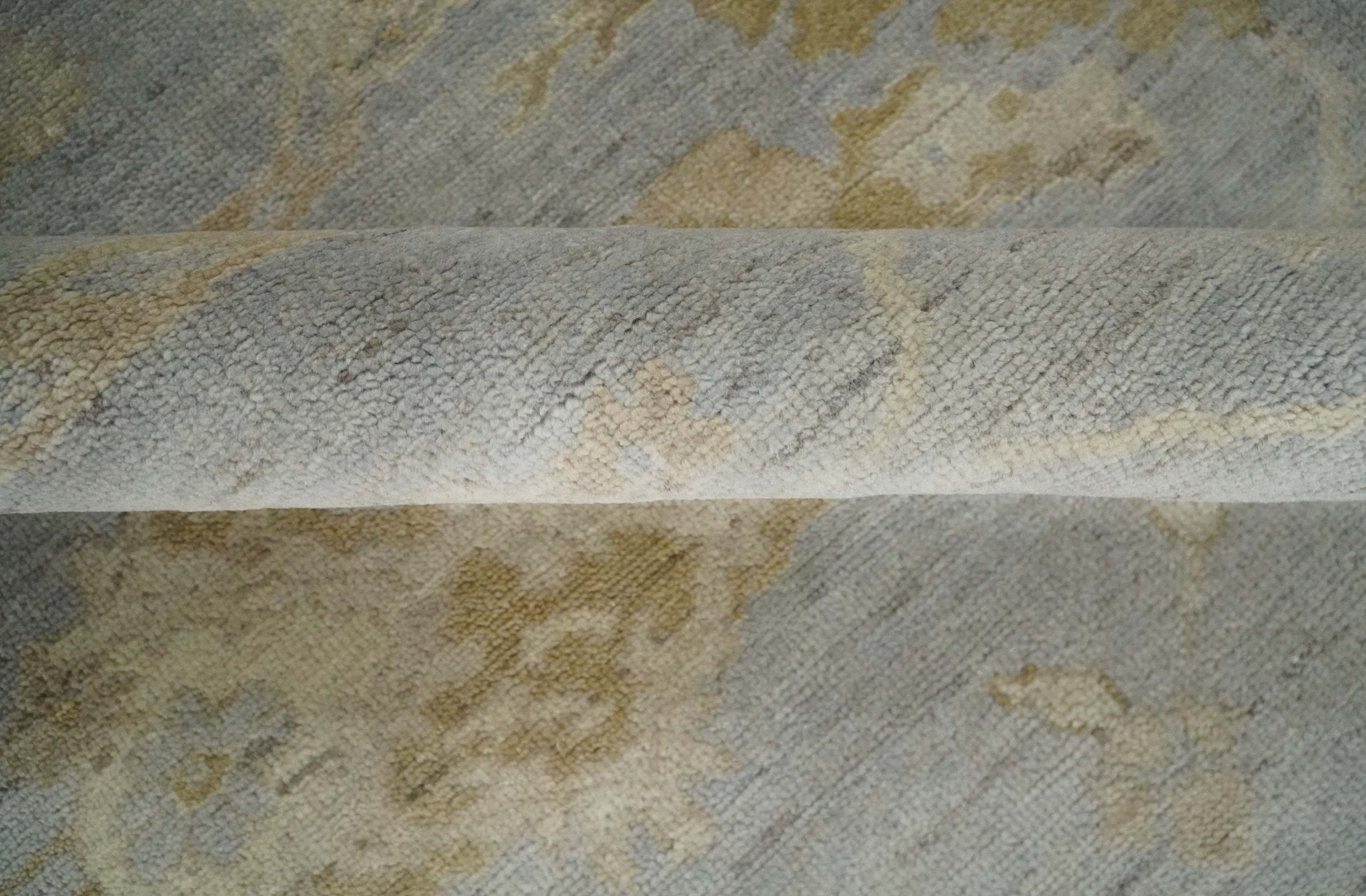 Antique look Gray, Beige and Olive Hand knotted Traditional Oushak 9x12 wool Area Rug