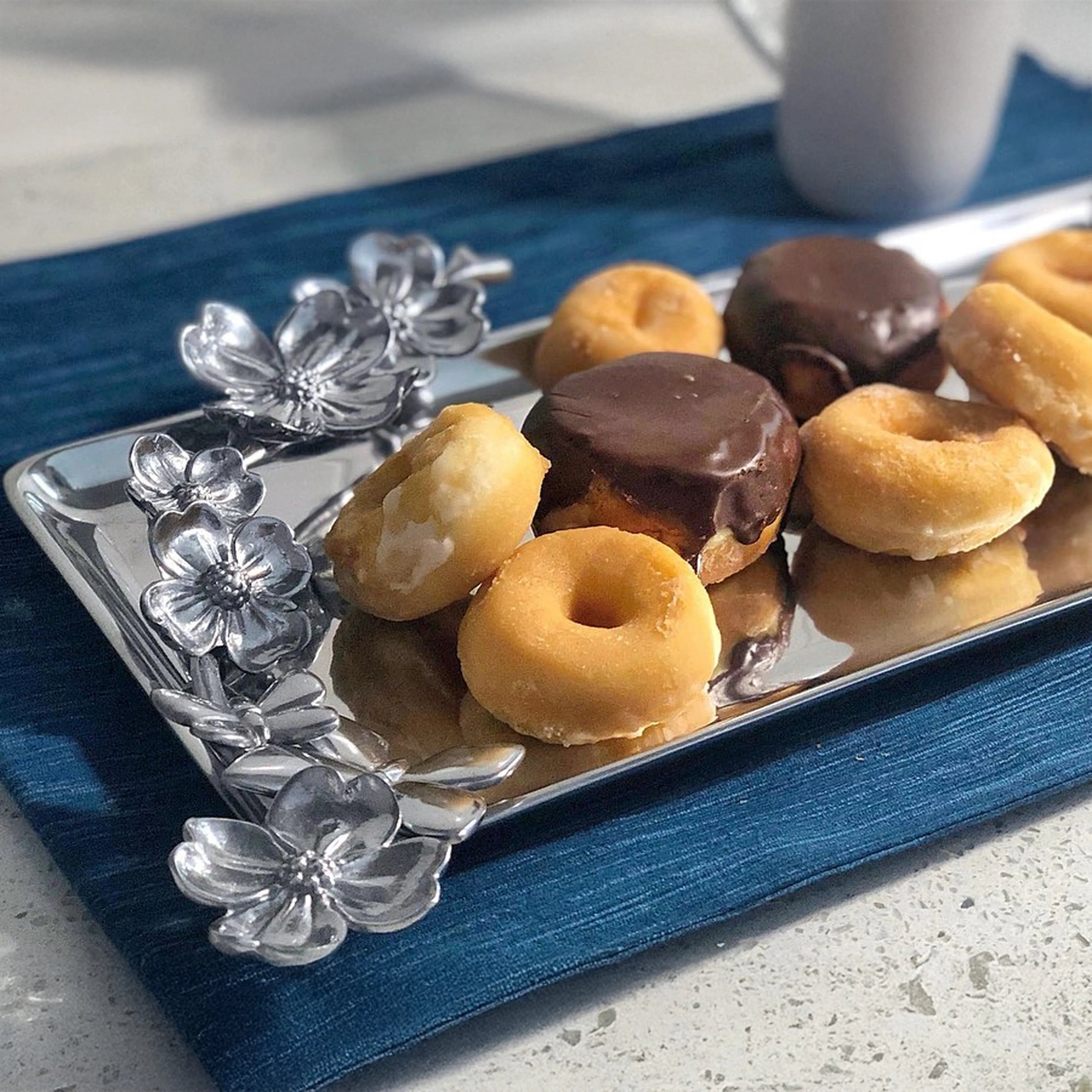 Butterfly Oblong Dogwood Tray