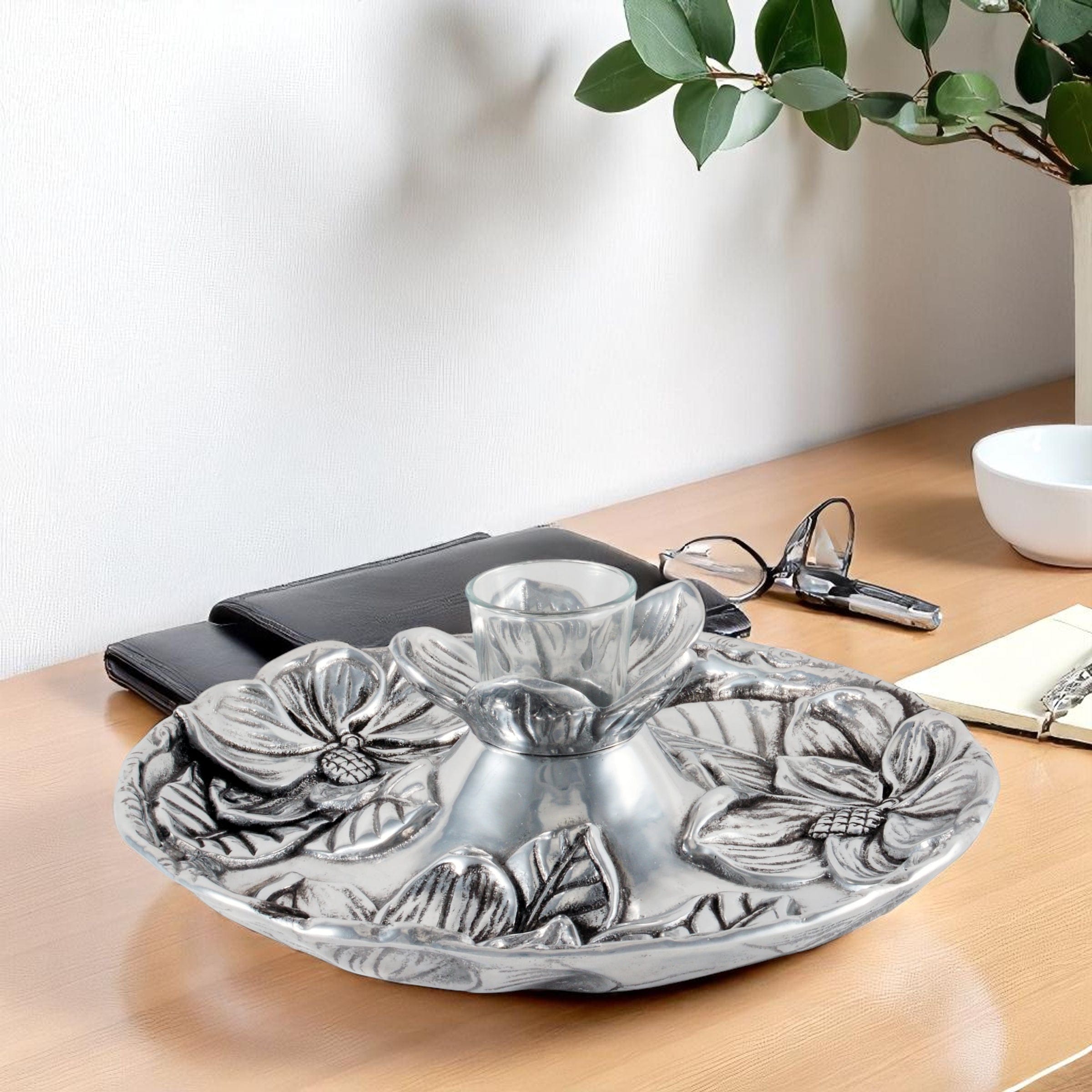 Magnolia Tidbit Tray