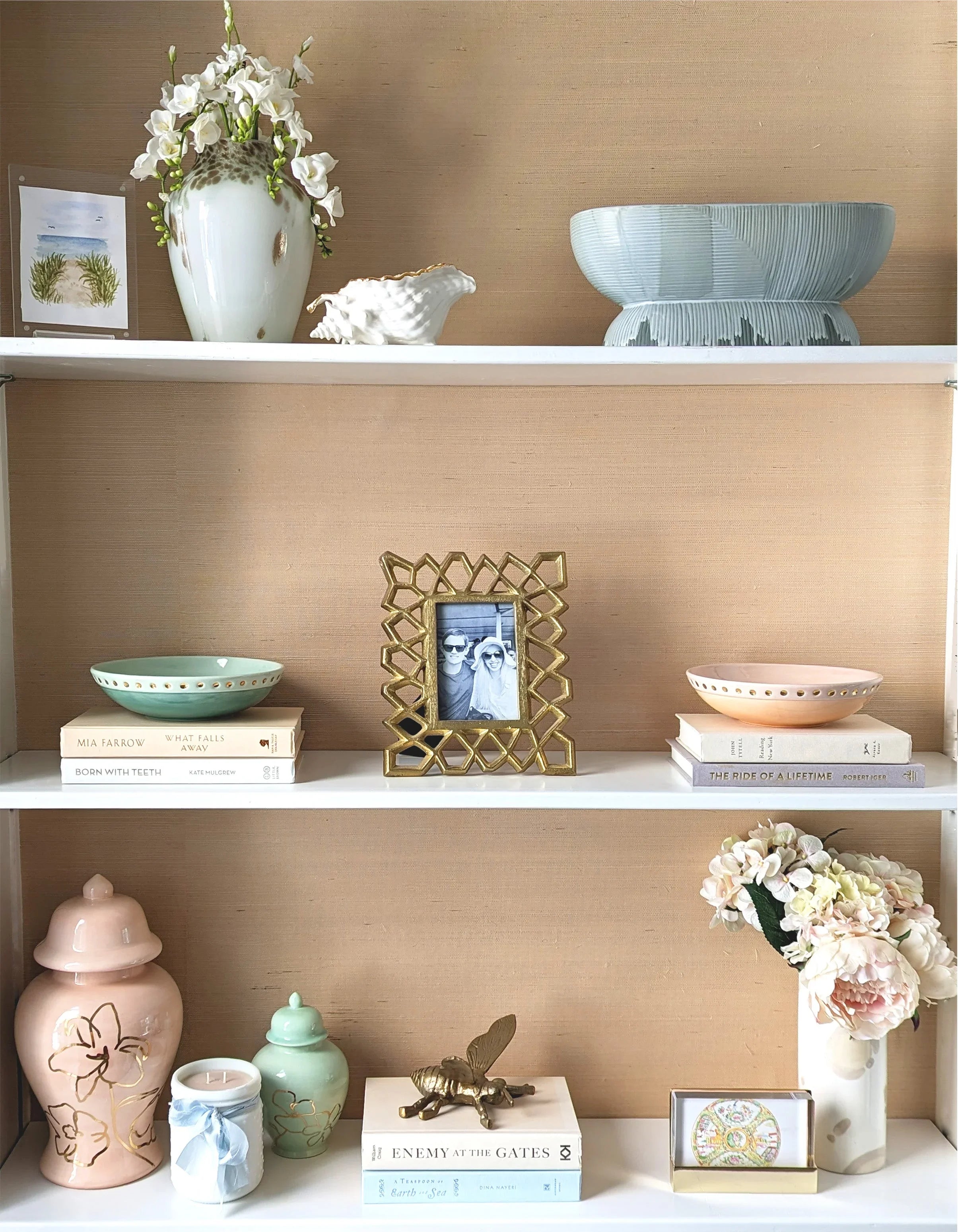 Goddess Bowl with 22K Gold Accent - The Mayfair Hall