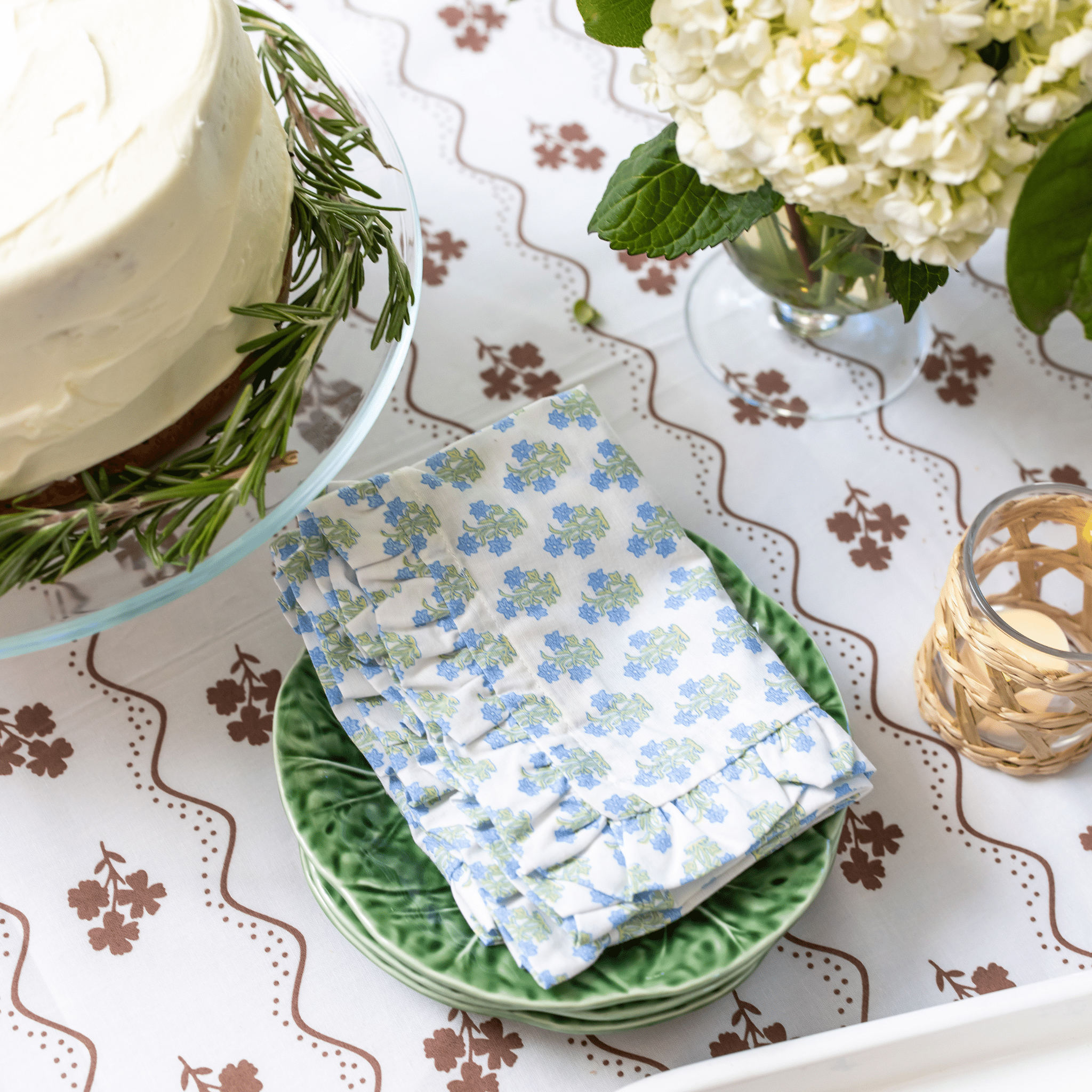 Beatrice Round Tablecloth with Ruffle