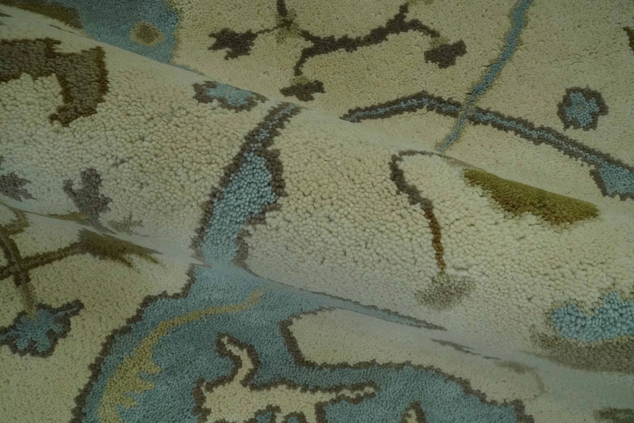 Beige and Aqua Hand Knotted 6x9 Traditional Oriental Oushak wool area rug - The Mayfair Hall