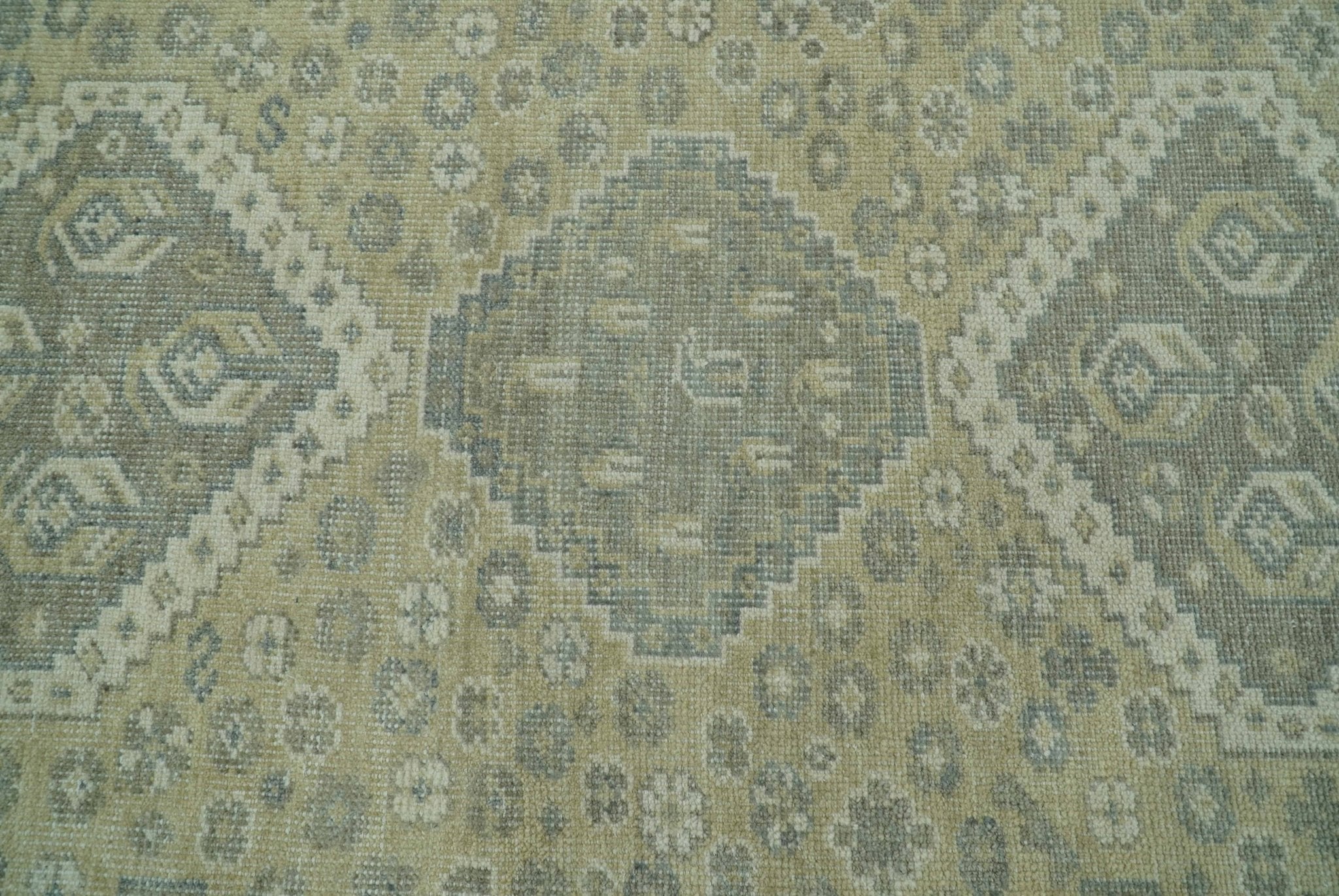Beige And Gray Traditional Turkish Design 8x10 Hand Knotted Wool Area Rug