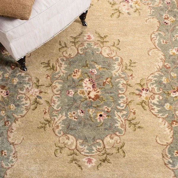 Bergama Wool Rug in Ivory and Light Blue - The Mayfair Hall