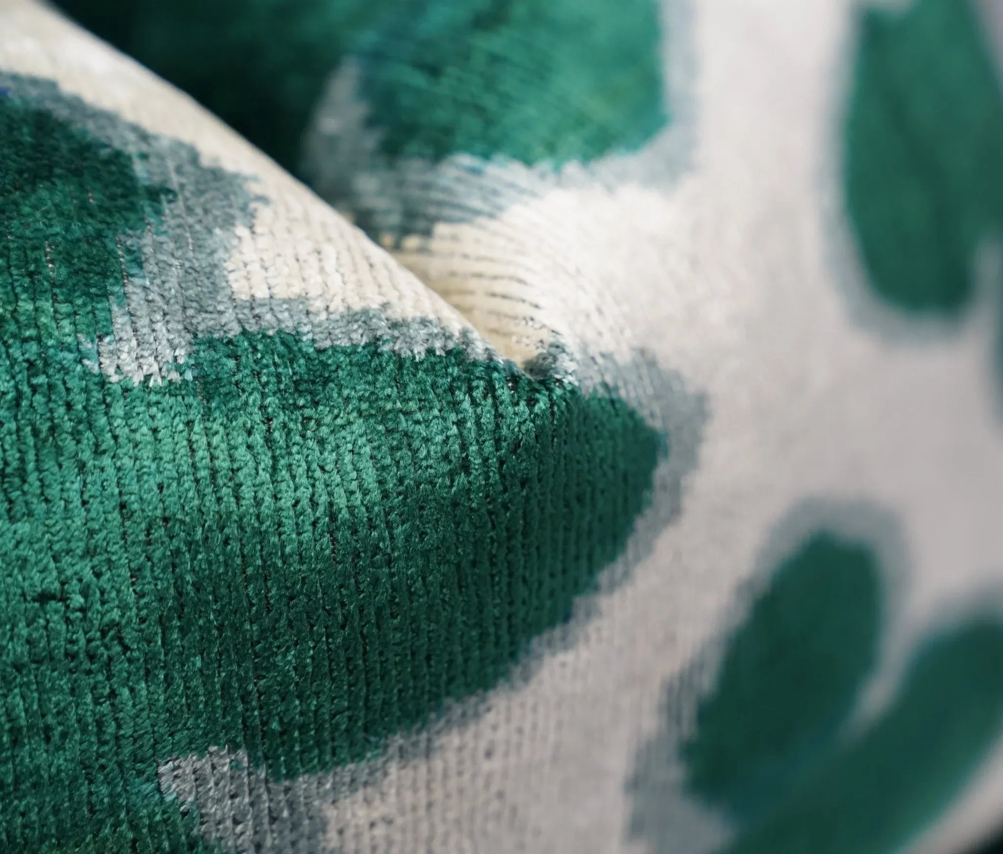 Canvello Luxury Leaf Green Carbon Grey Pillow for Couch | 16 x 24 in (40 x 60 cm) - The Mayfair Hall