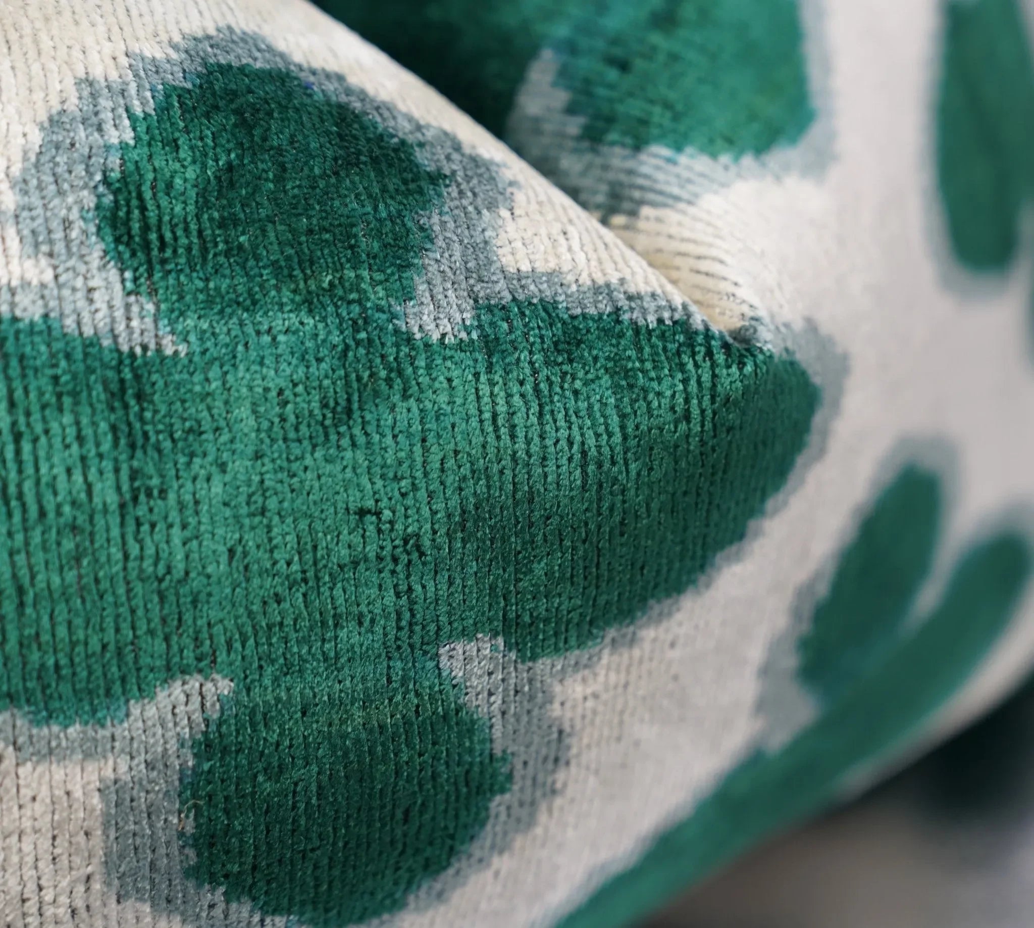 Canvello Luxury Leaf Green Carbon Grey Pillow for Couch | 16 x 24 in (40 x 60 cm) - The Mayfair Hall