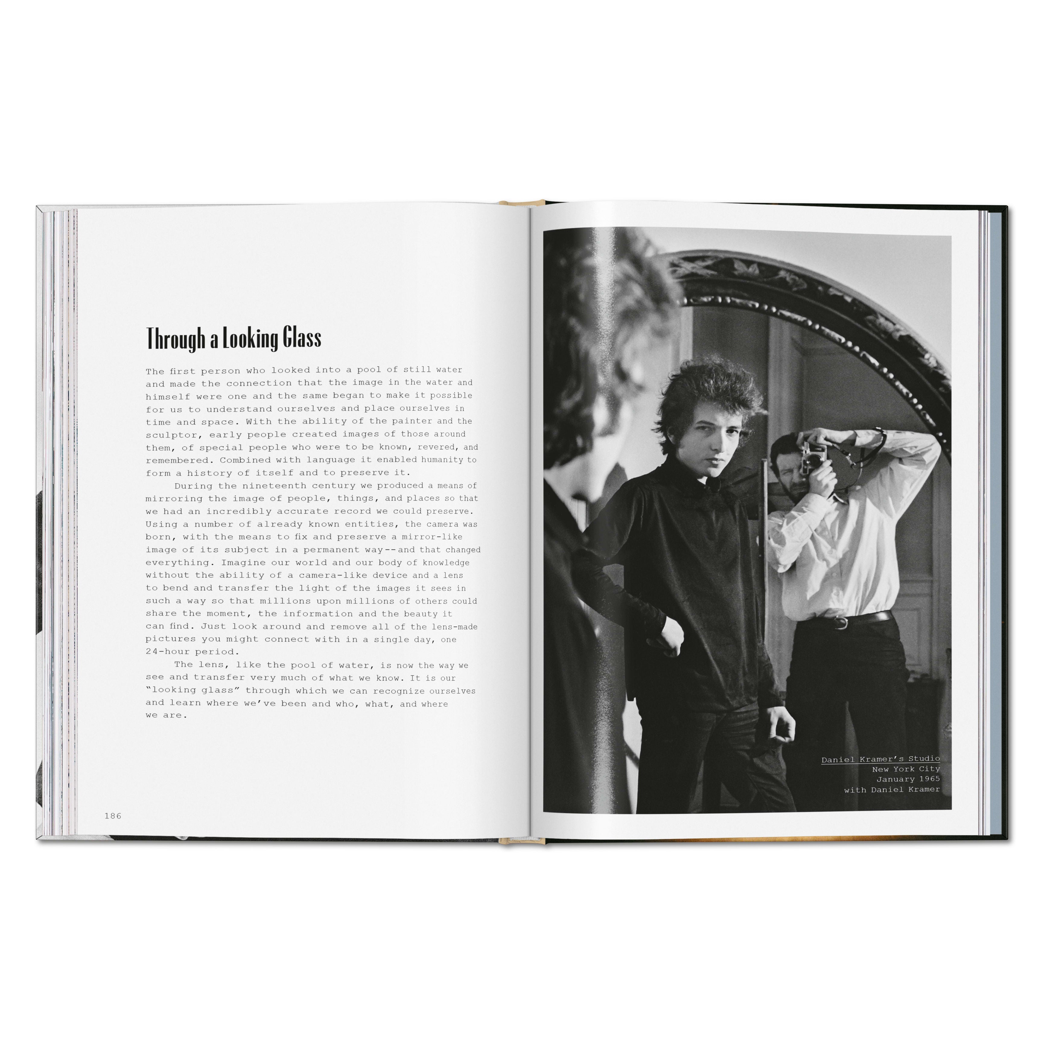 Daniel Kramer. Bob Dylan. A Year and a Day (English)