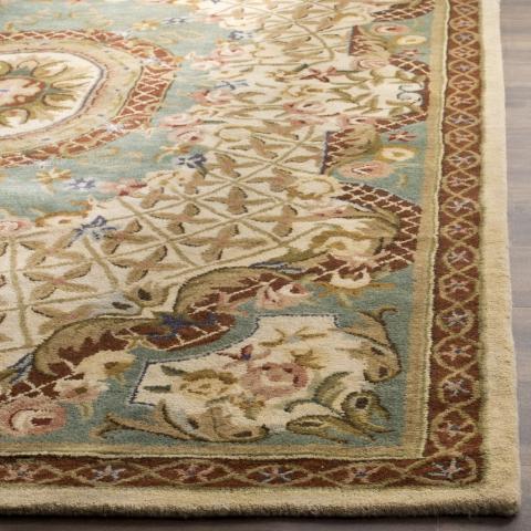 Classic Wool Rug in Ivory and Light Blue