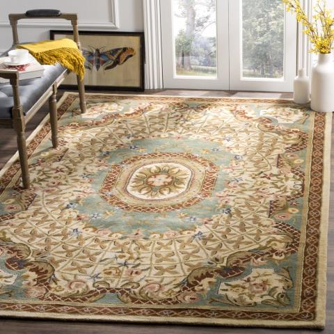 Classic Wool Rug in Ivory and Light Blue