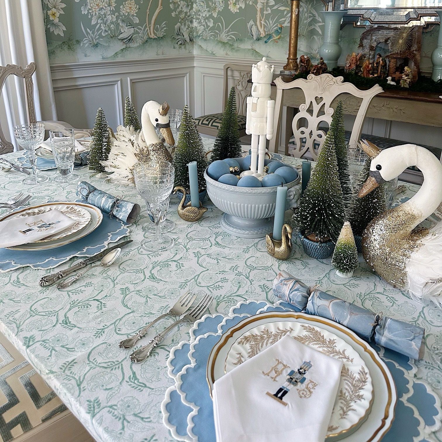 CRESSIDA SCALLOPED BLUE FABRIC PLACEMAT