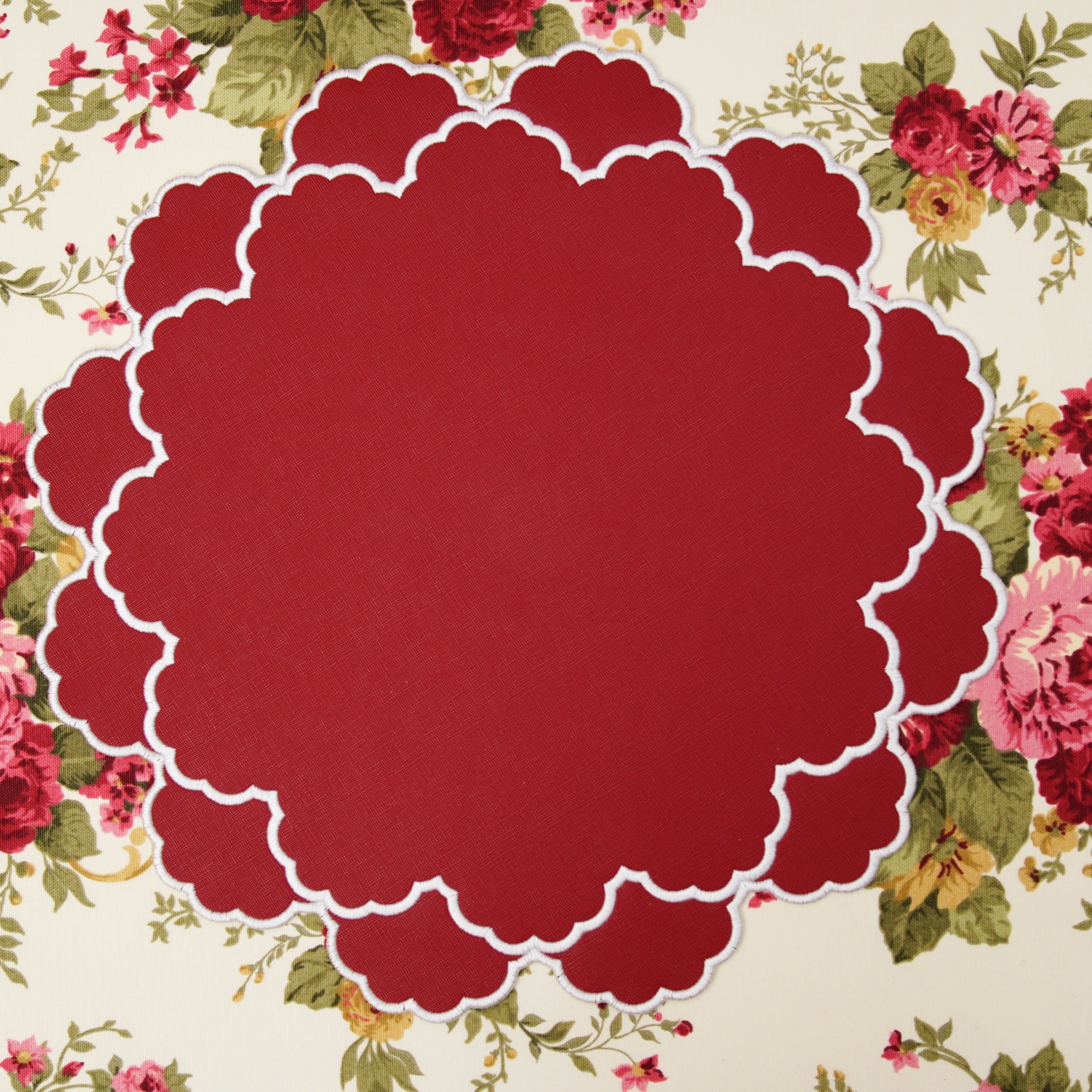 TIMELESS RED SCALLOPED FAUX LEATHER PLACEMAT