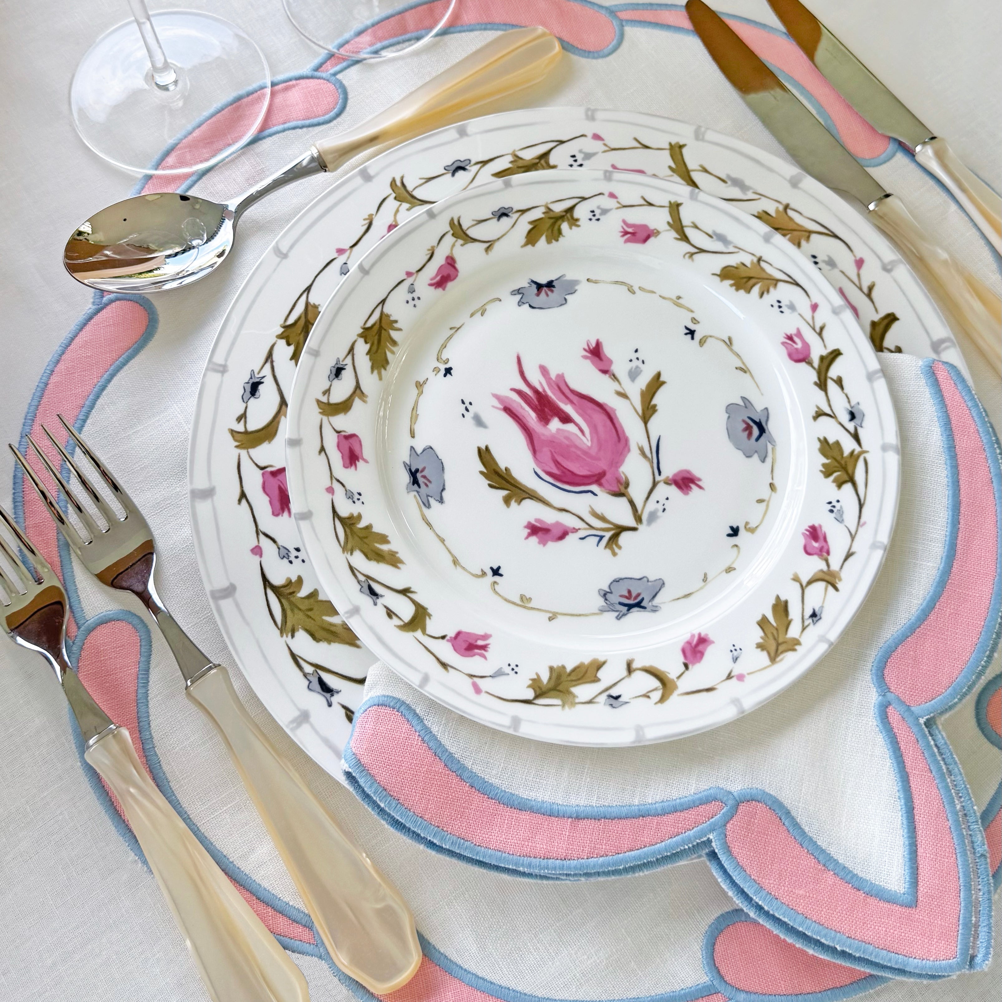 Poppy pink linen napkin (set of 4)