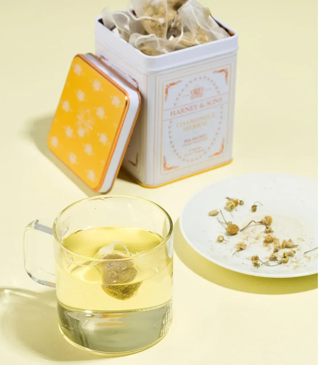 Chamomile Herbal, Classic Tin of 20 Sachets - The Mayfair Hall