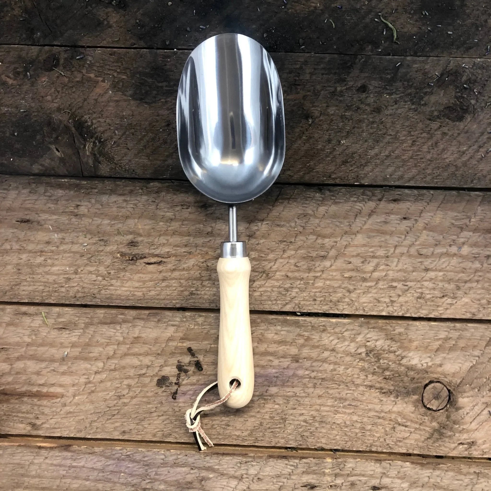 Garden Hand Tool Set - Hardwood and Stainless - The Mayfair Hall