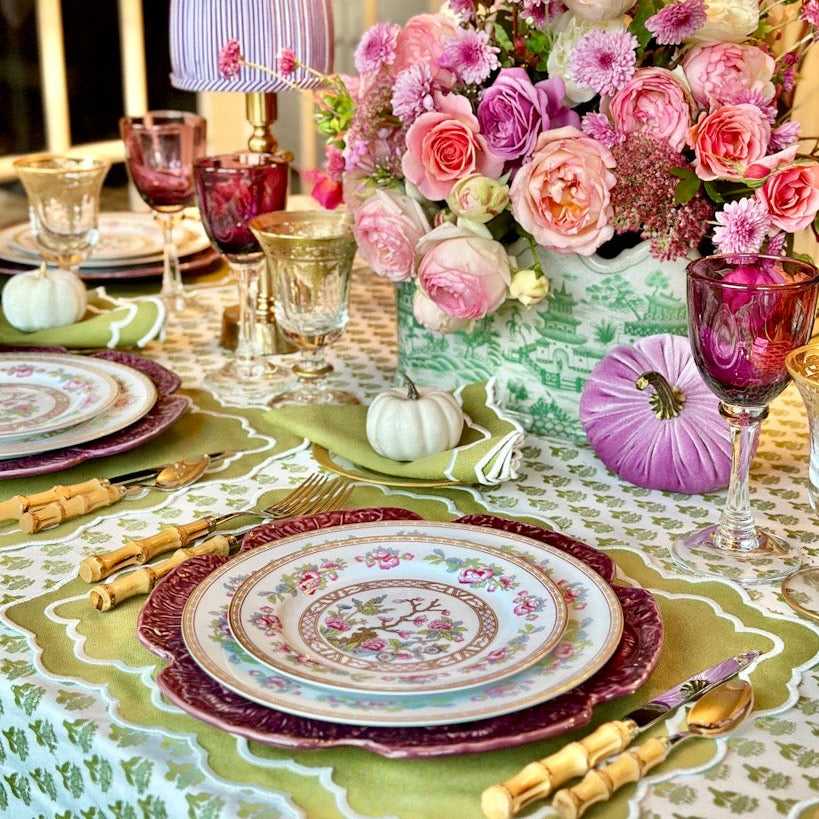 ELARA GREEN RECTANGLE FABRIC PLACEMAT & NAPKIN SET (Set Of 4)