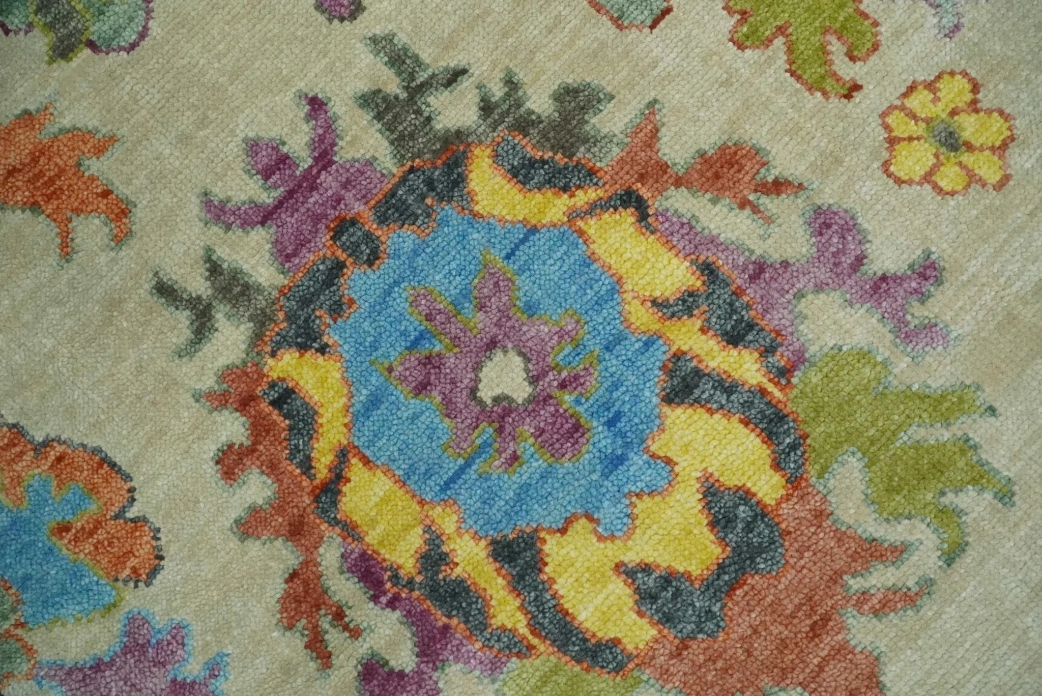 Hand Knotted 5x8, 6x9, 8x10, 9x12, 10x14, 12x15 Ivory, Rust and Gray Traditional Persian Wool Area Rug | TRDCP979 - The Rug Decor