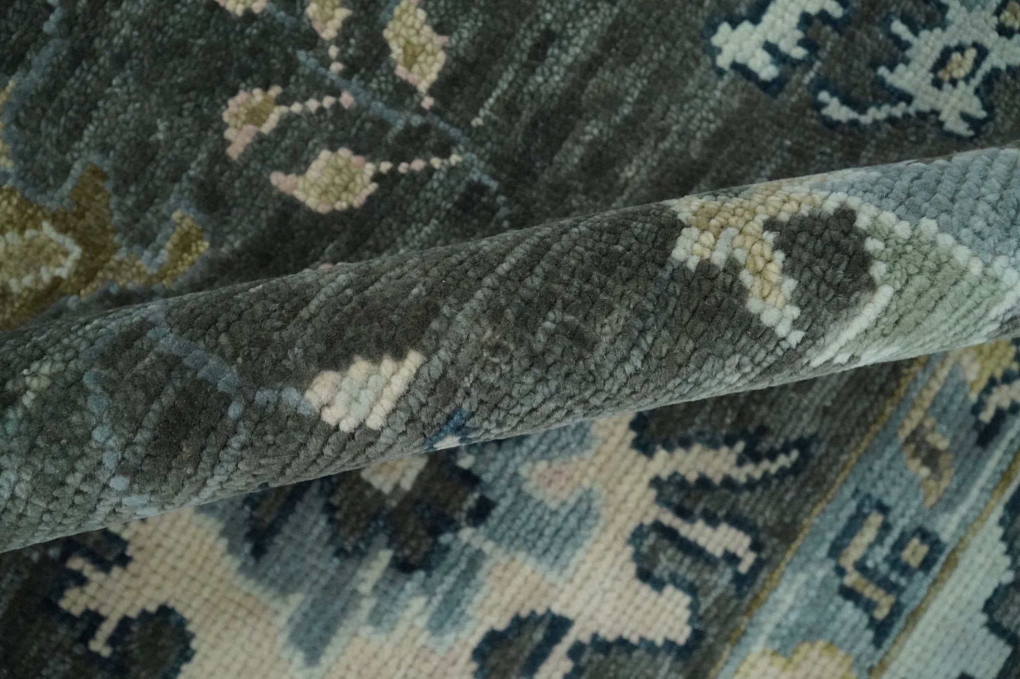 Hand Knotted 5x8, 6x9, 8x10, 9x12, 10x14 and 12x15 Charcoal and Ivory Traditional Persian Oushak Wool Rug | TRDCP905810 - The Rug Decor