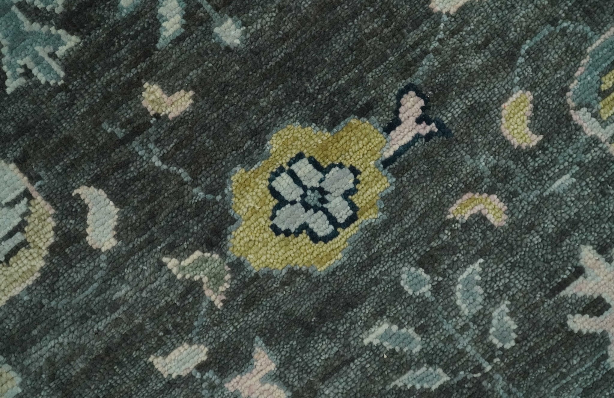 Hand Knotted 5x8, 6x9, 8x10, 9x12, 10x14 and 12x15 Charcoal and Ivory Traditional Persian Oushak Wool Rug | TRDCP905810 - The Rug Decor