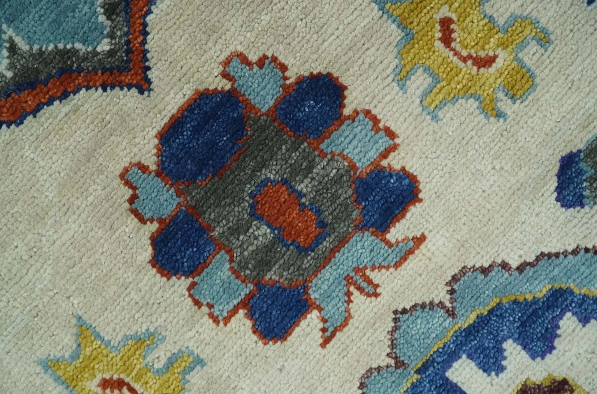 Hand Knotted 5x8, 6x9, 8x10, 9x12, 10x14 and 12x15 Ivory, Charcoal and Blue Traditional Persian Oushak Wool Rug | TRDCP892 - The Rug Decor