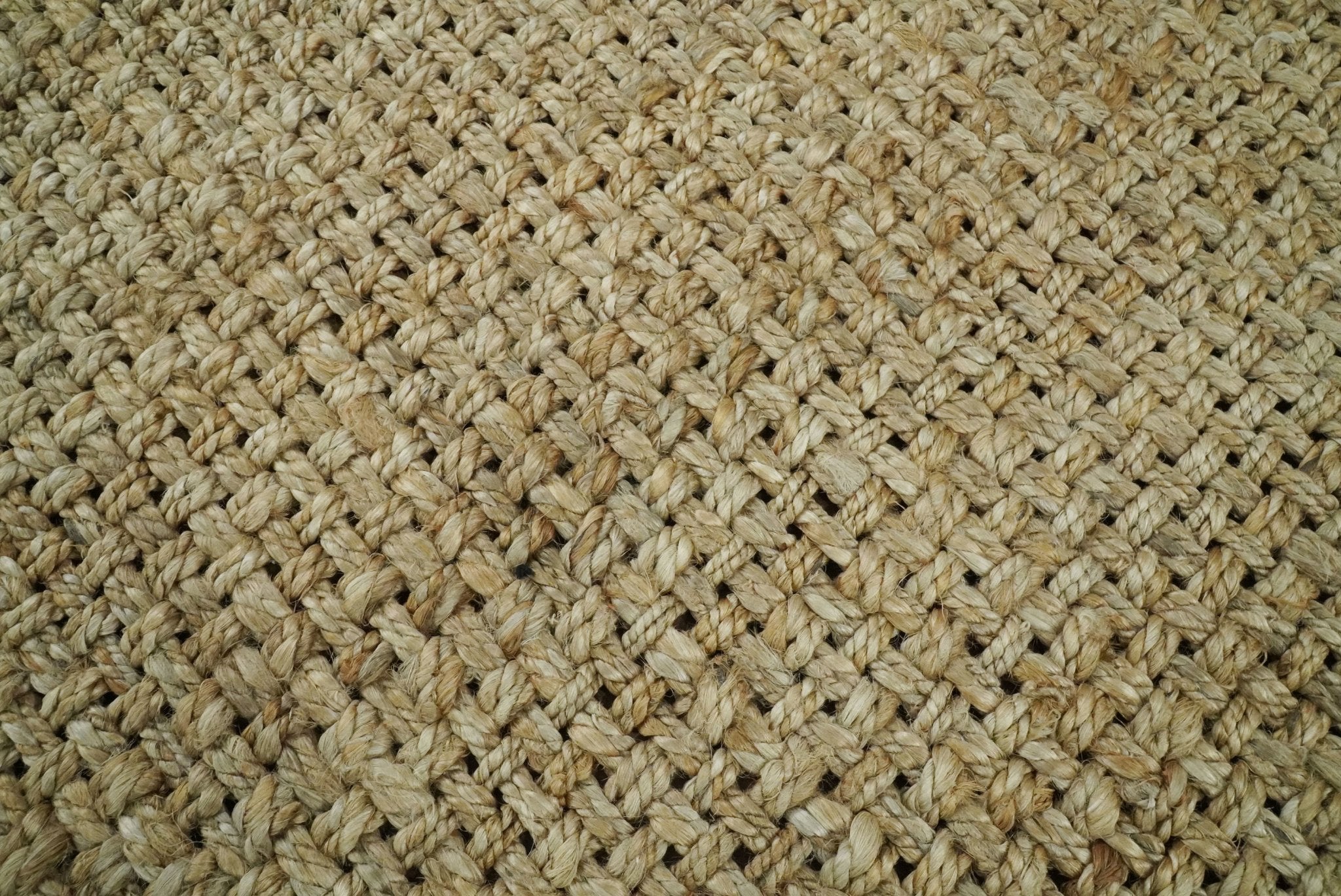Hand Woven Jute Rug in Natural Fiber Brown