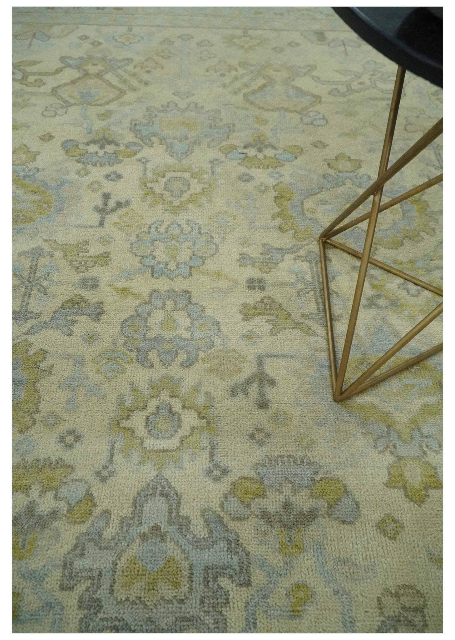 Neutral Beige and silver 8x10 Traditional Antique Finish Hand knotted Wool Area Rug