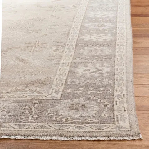 Oushak Wool Rug in Beige