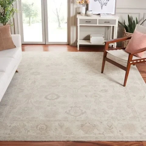 Oushak Wool Rug in Beige and Light Gray - The Mayfair Hall