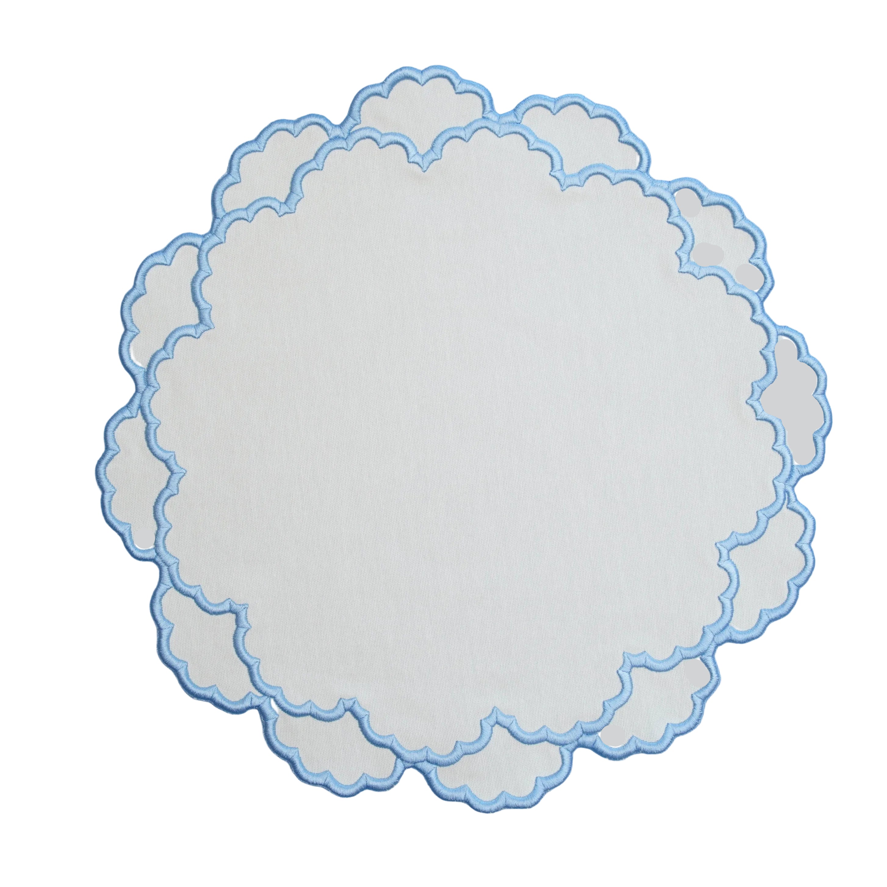 CRESSIDA BLUE & WHITE SCALLOPED FABRIC PLACEMAT