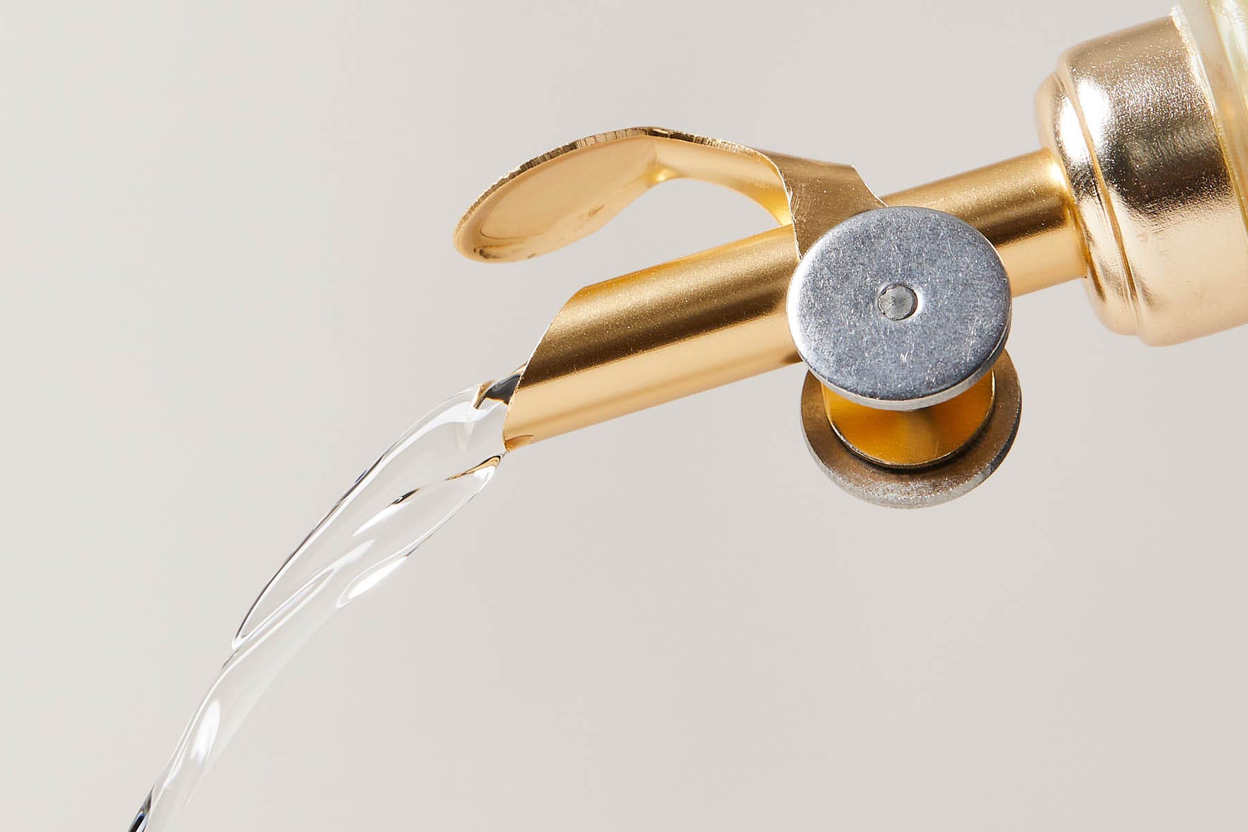 Modern Bottle Pourers