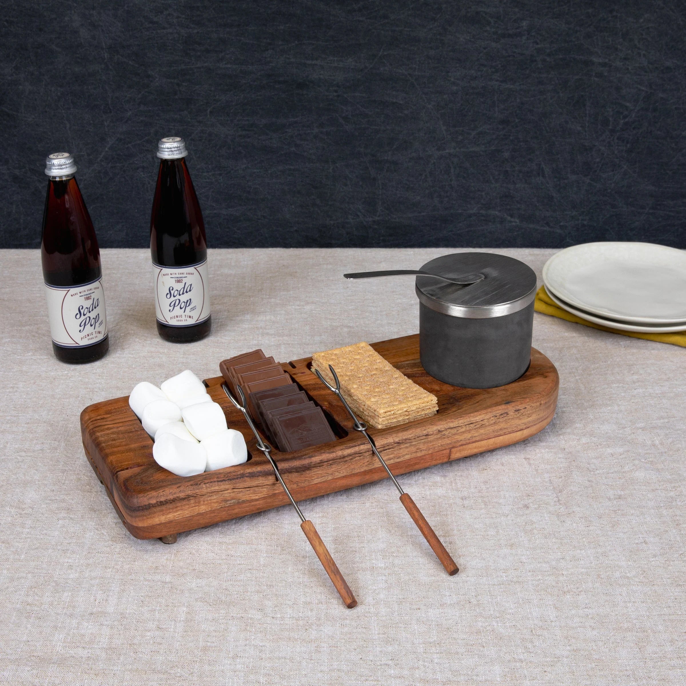 Dolce S'mores Kit with Tabletop Fire Pit