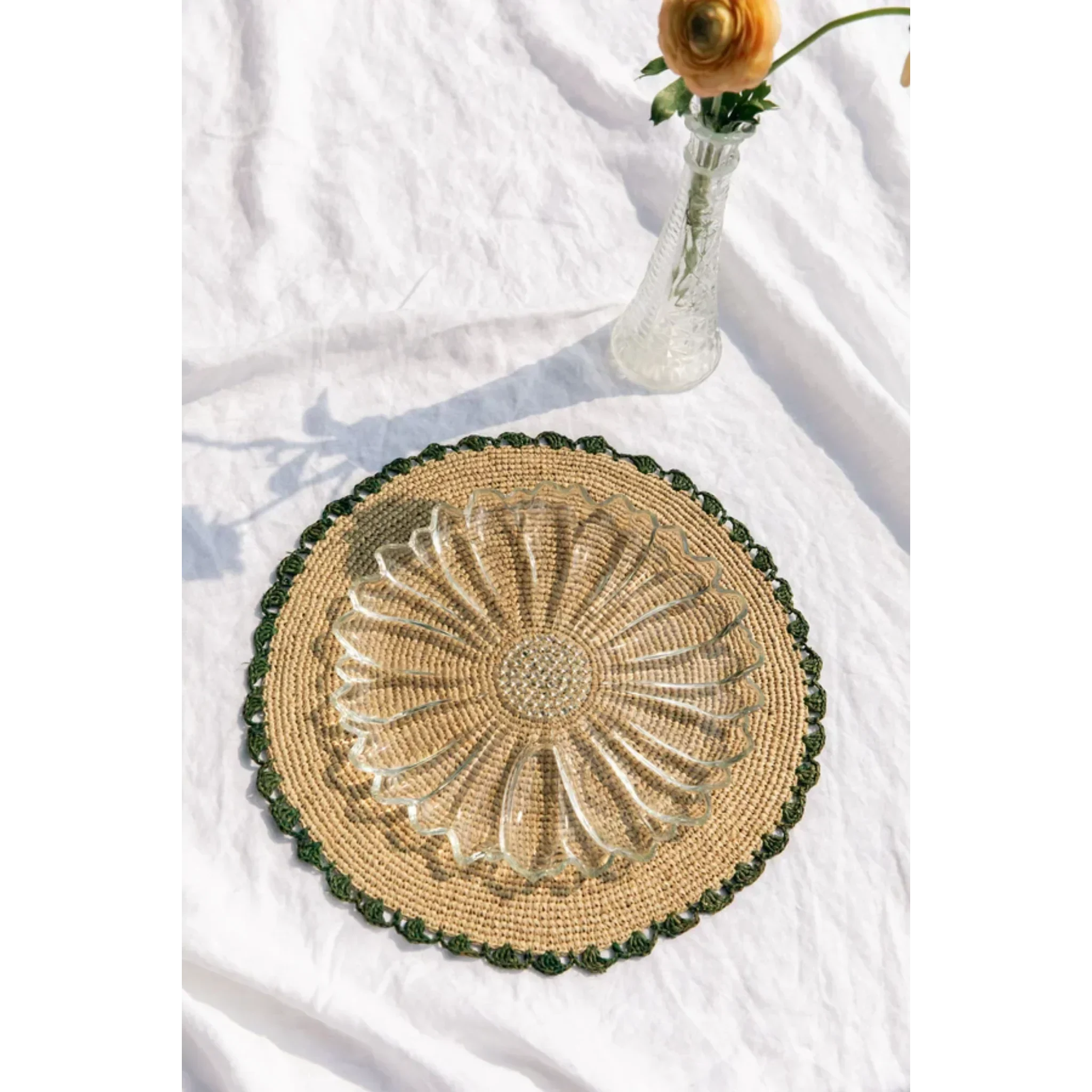 Aura Green edge placemat, Woven raffia tabletop - The Mayfair Hall