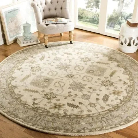 Royalty Wool Rug in Cream and Light Gray - The Mayfair Hall