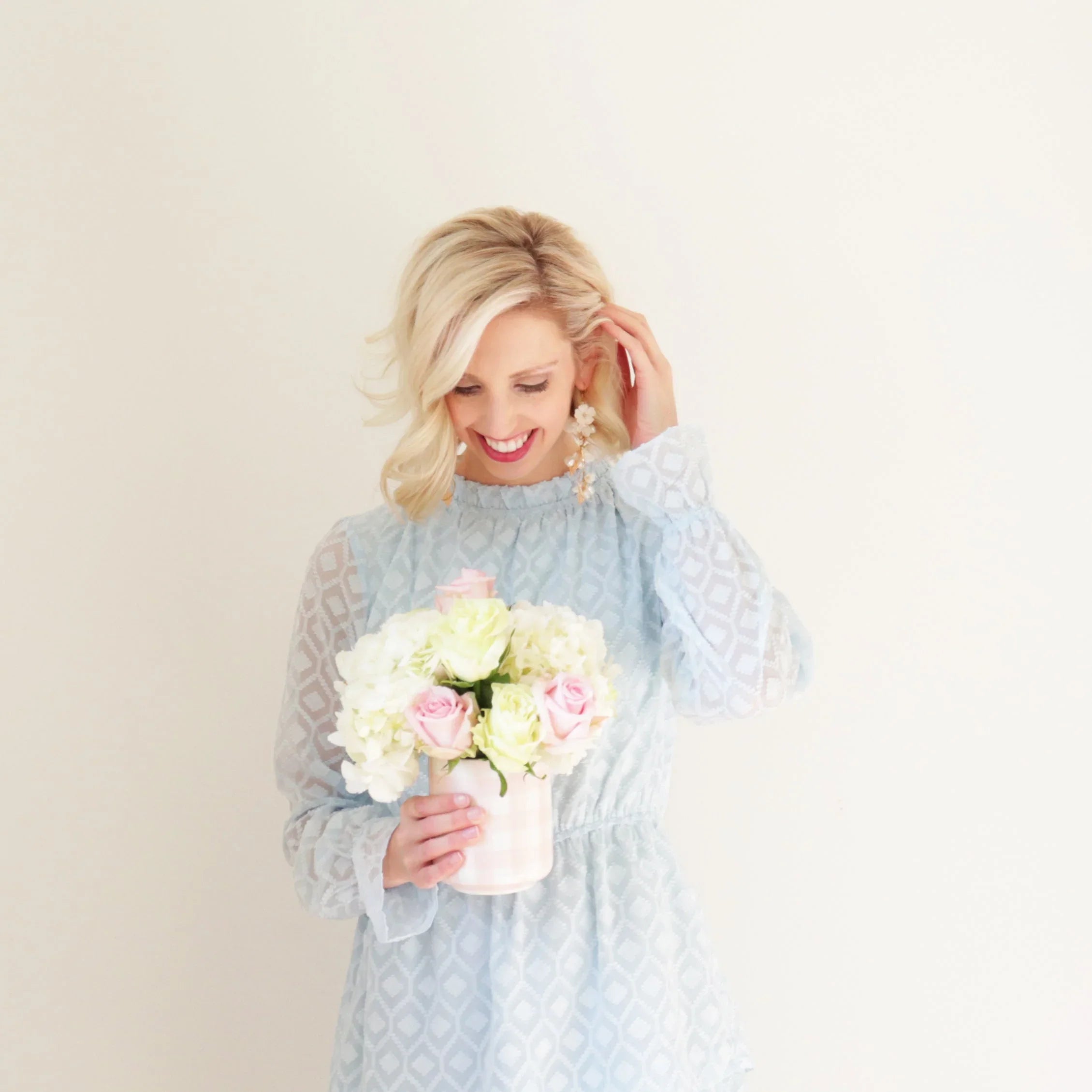 Gingham Vase - The Mayfair Hall