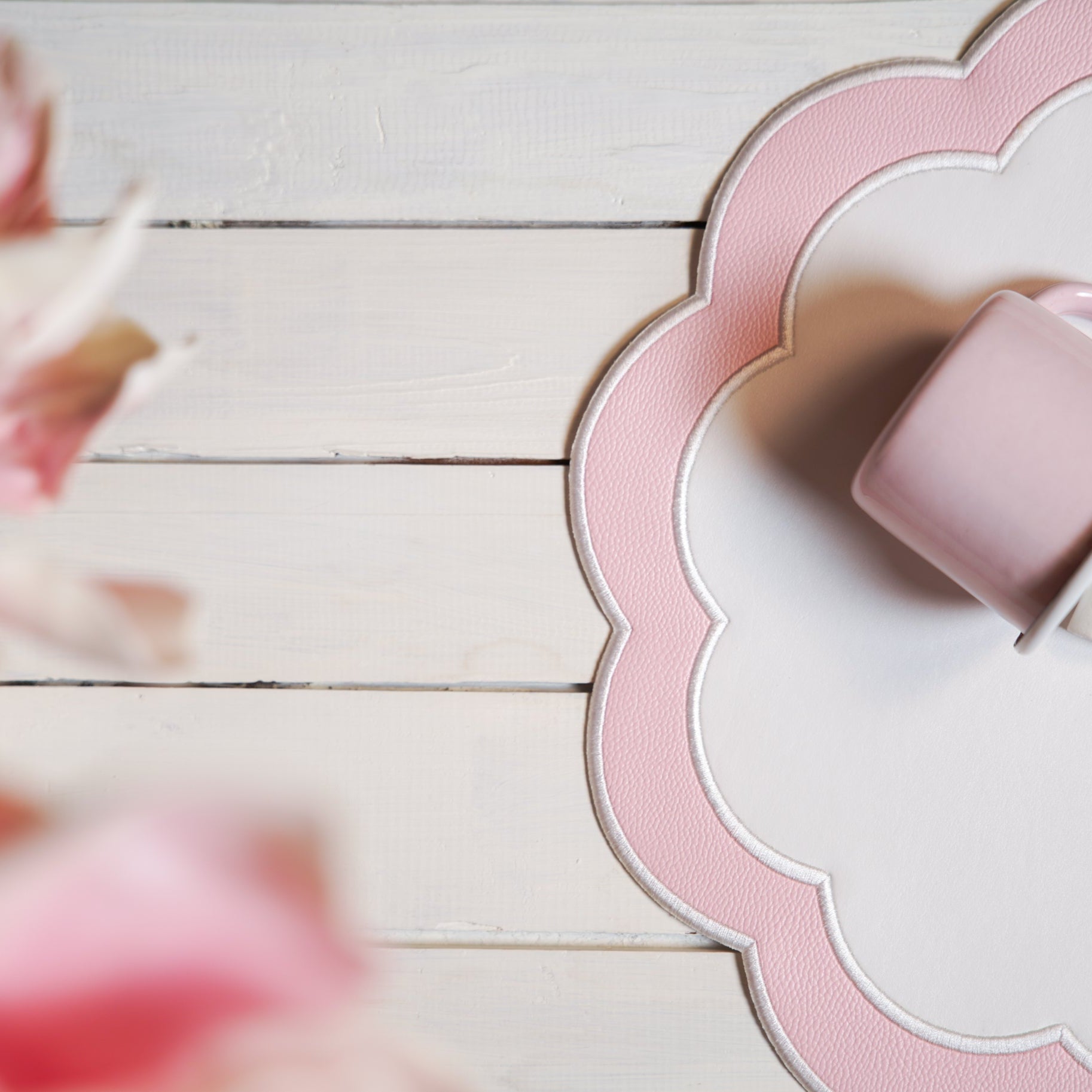 SERENITY WHITE PINK SCALLOPED FAUX LEATHER PLACEMAT