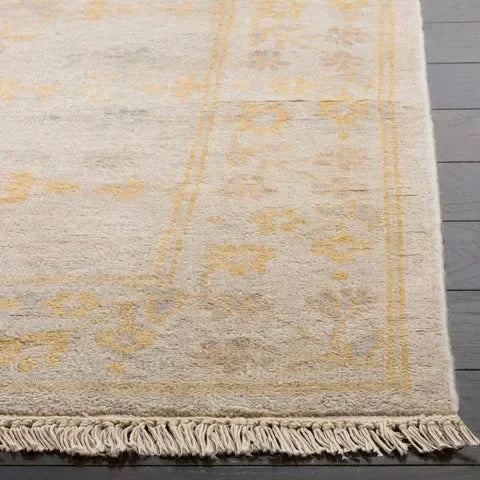 Sultanabad Wool Rug in Beige - The Mayfair Hall