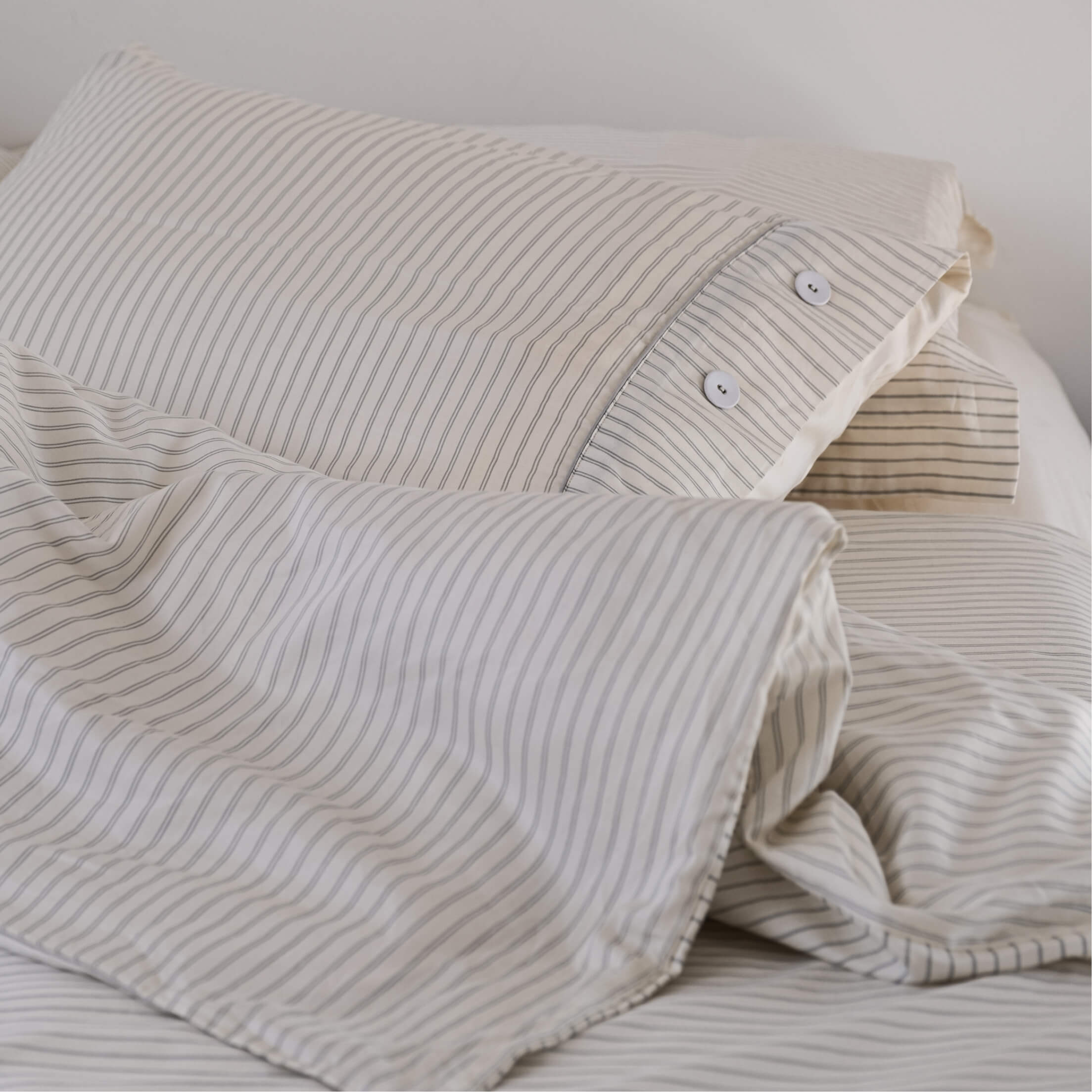 Perla Reversible Cotton Sateen Pillowcases