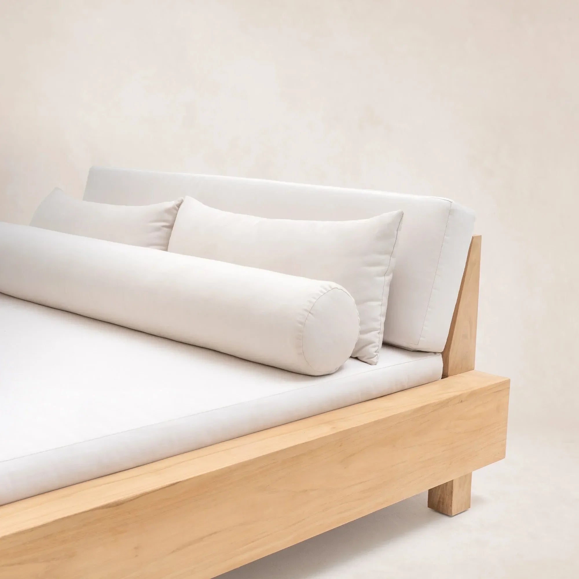 Ojai Outdoor Daybed - Full - The Mayfair Hall