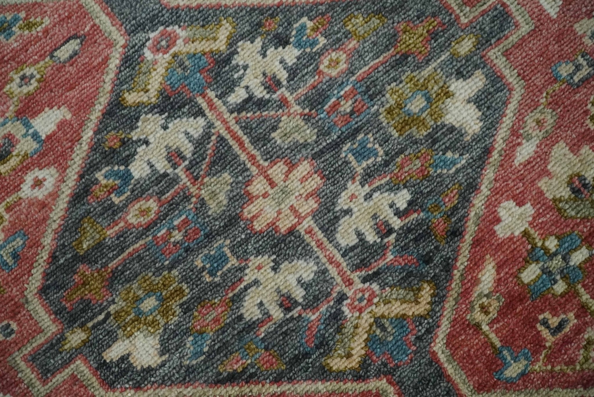 Traditional Floral Rust, Charcoal and Ivory Hand knotted 8x10 wool Area Rug