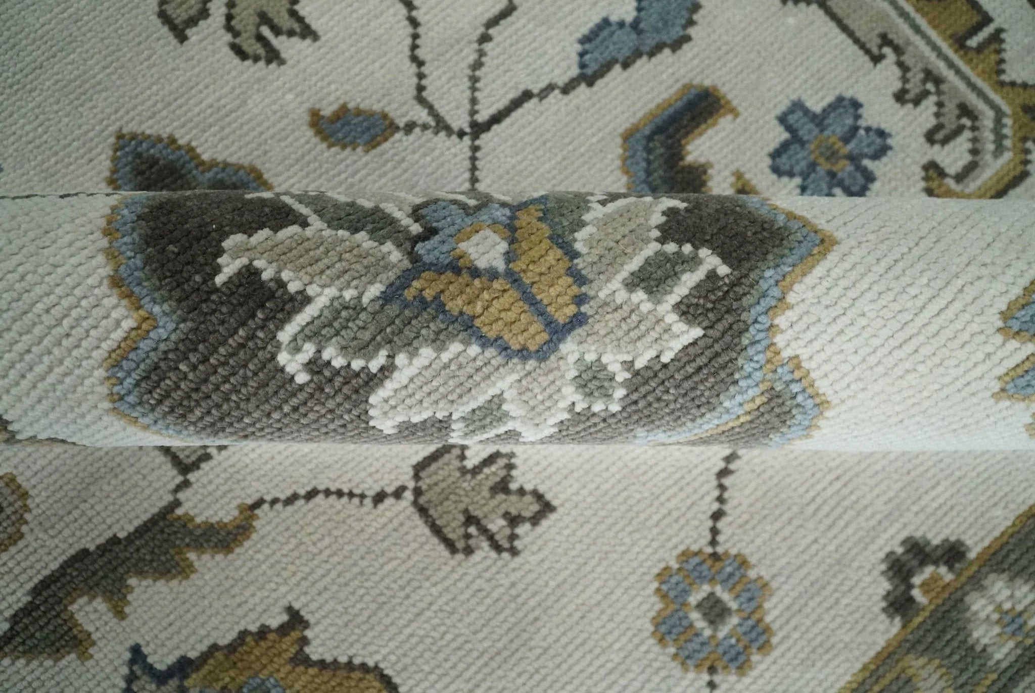 Traditional Ivory and Beige Hand Knotted Oriental Oushak Wool Area Rug - The Rug Decor