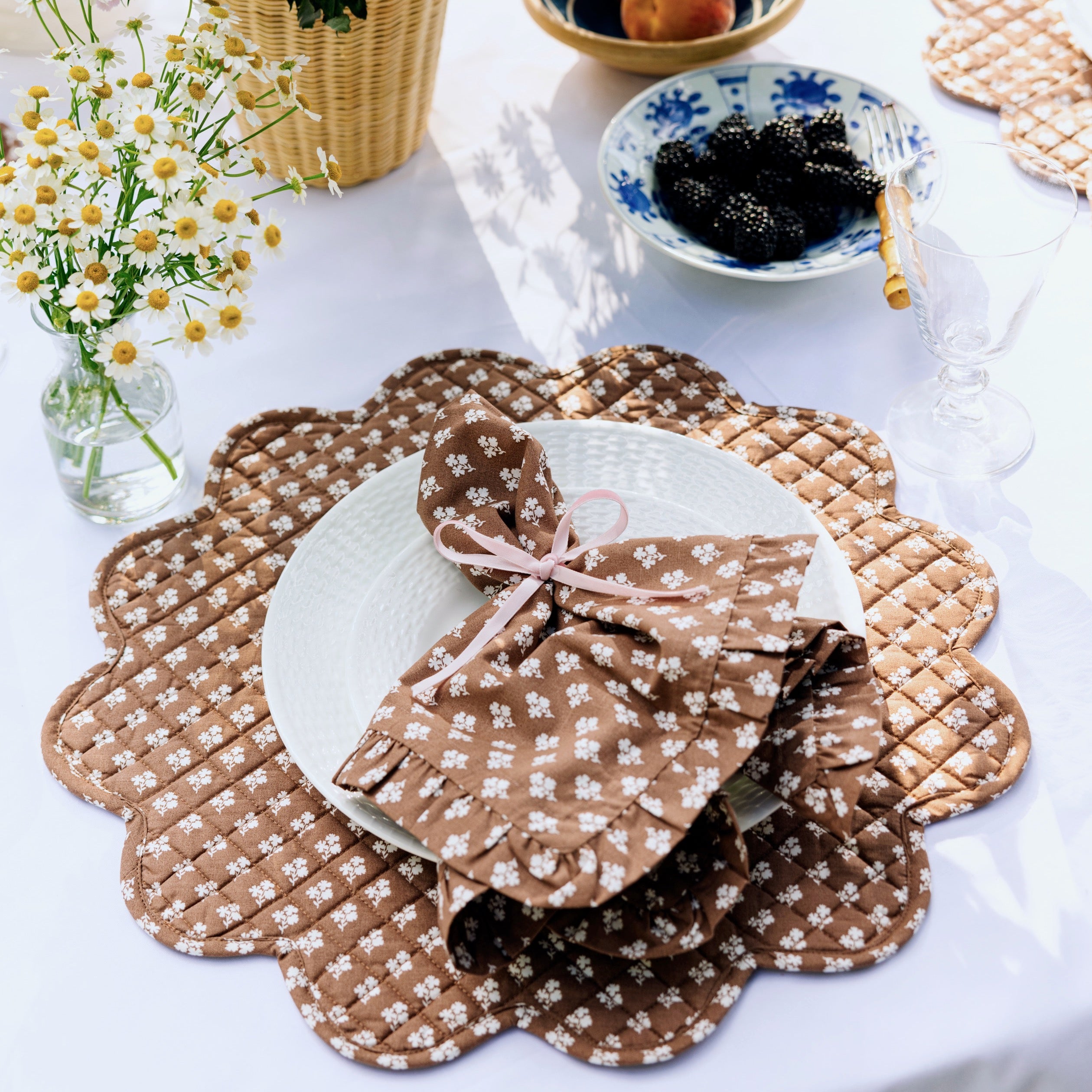 Constance Chocolate Wavy Quilted Placemat