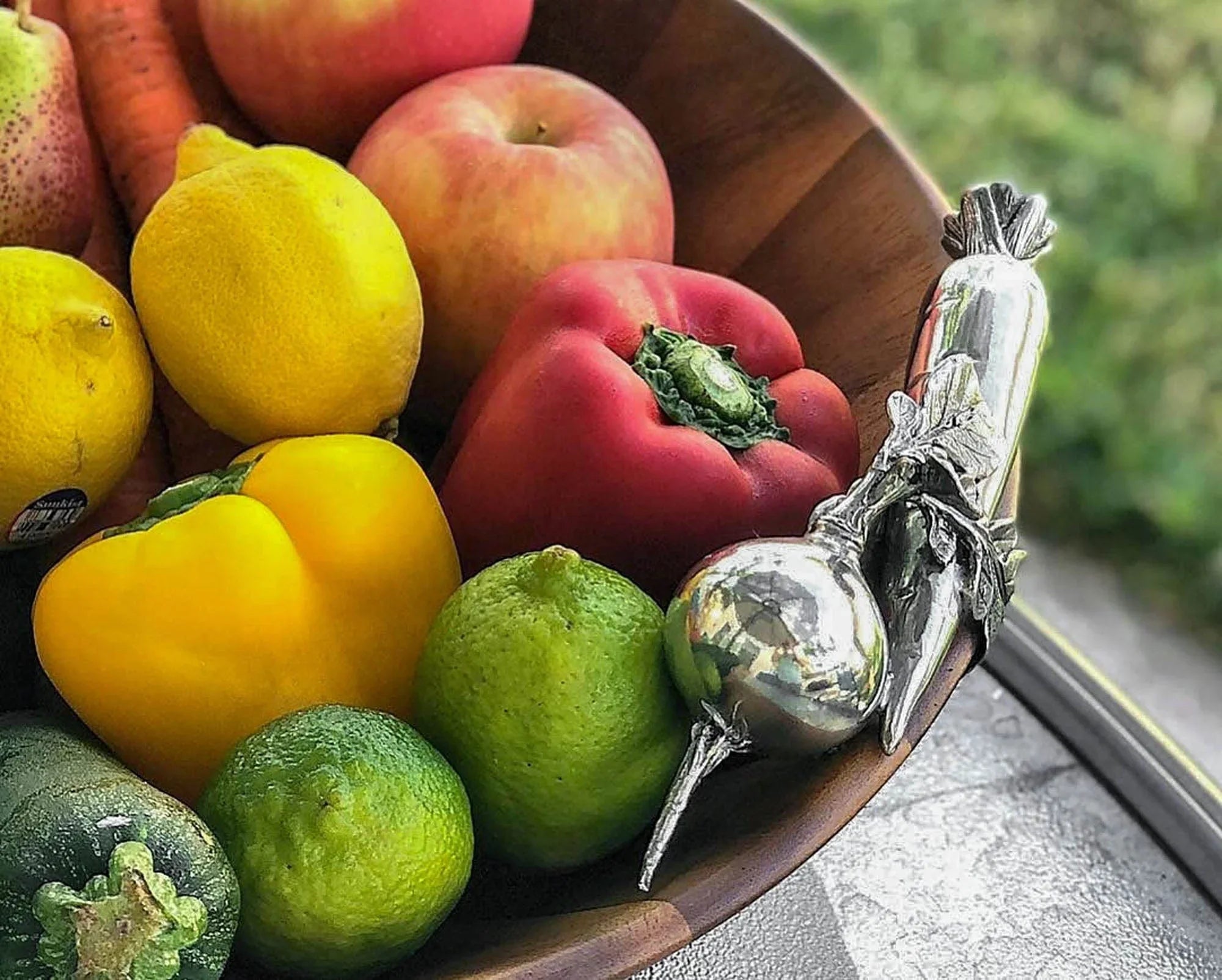 Garden Veggie Salad Serving Bowl - The Mayfair Hall