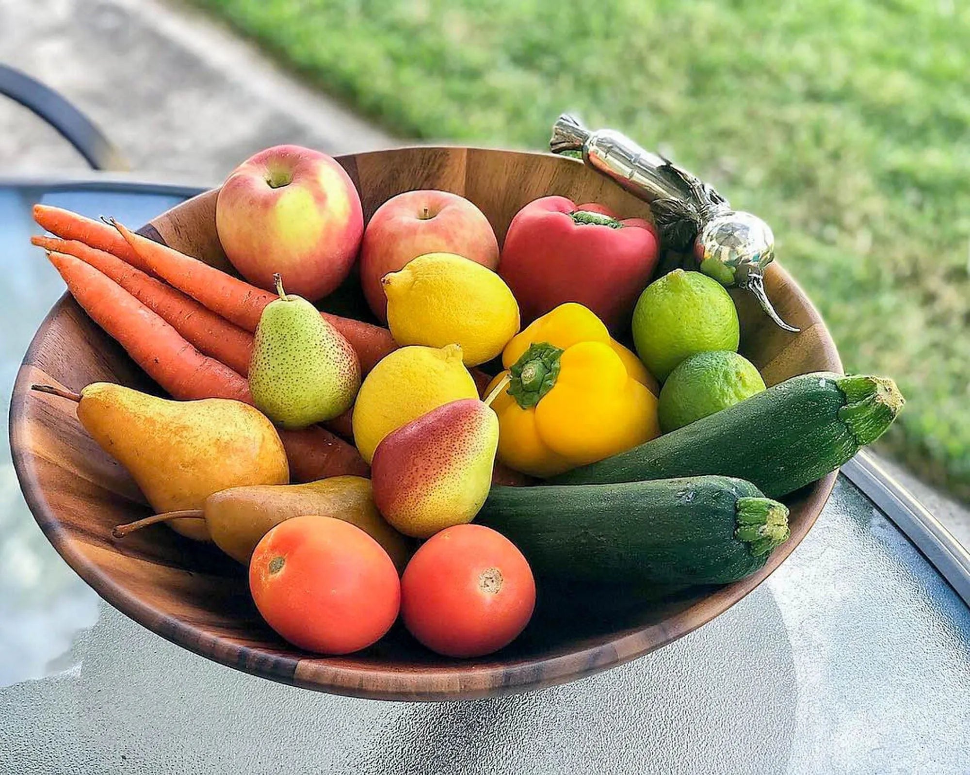 Garden Veggie Salad Serving Bowl - The Mayfair Hall