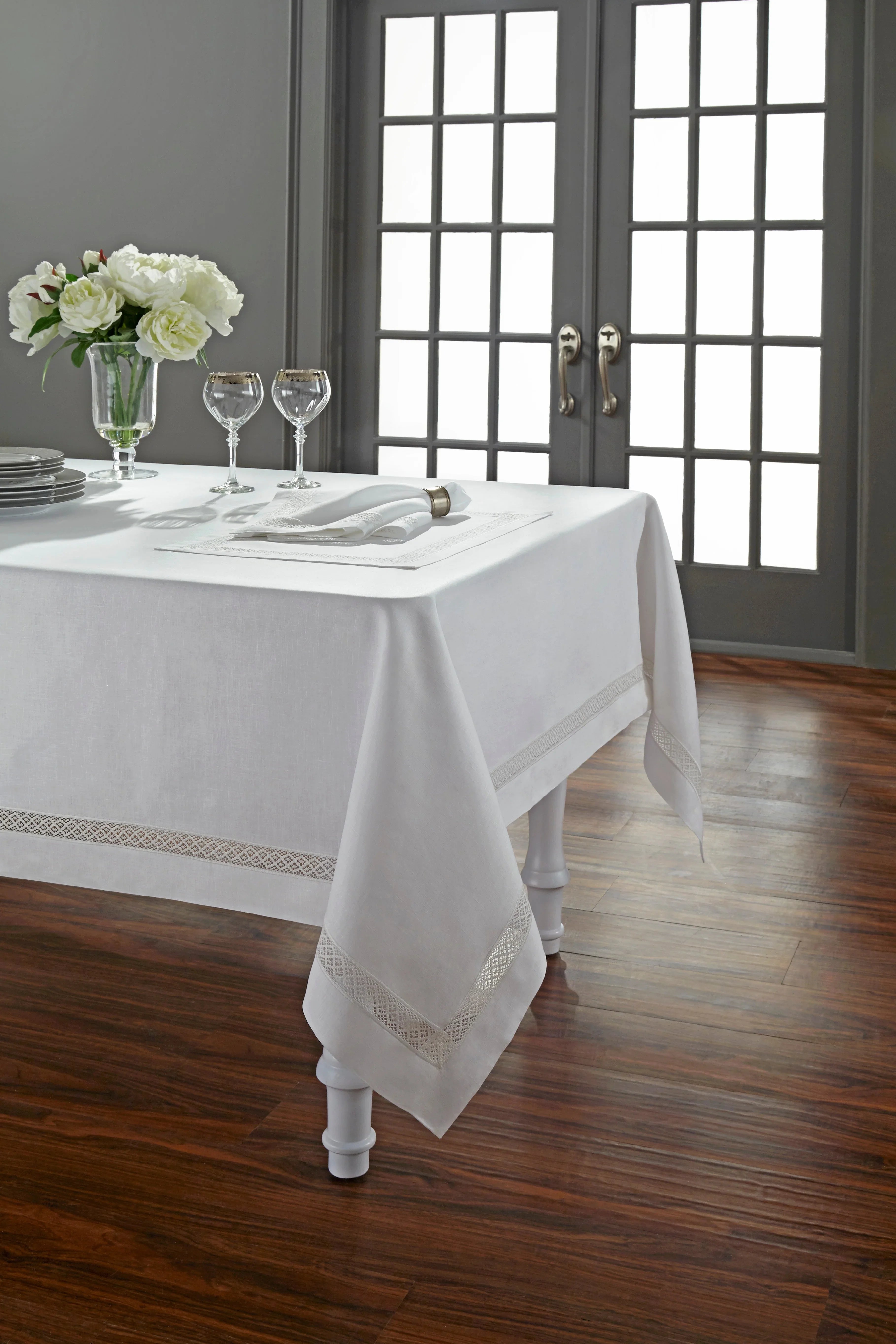 Valencia Tablecloth - The Mayfair Hall
