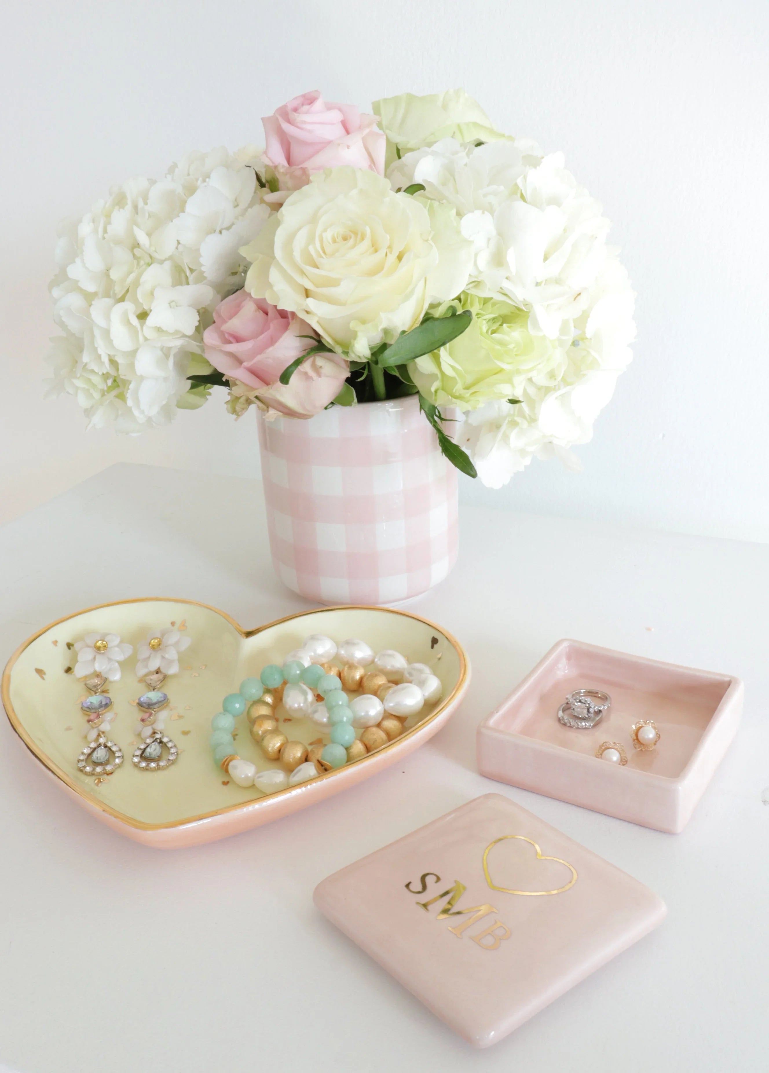 Gingham Vase - The Mayfair Hall