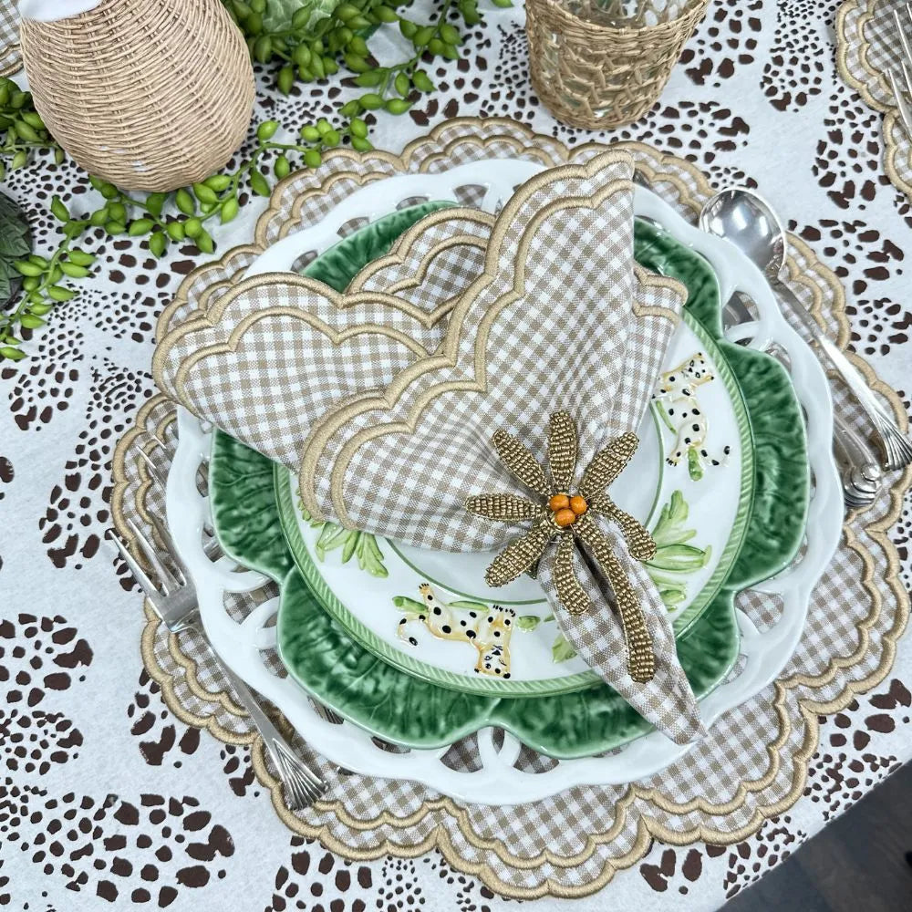 Bettina Napkin in Wheat Gingham with Scalloped Embroidery (Set of 4)