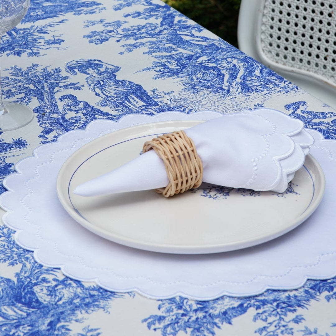 LILY WHITE ROUND FABRIC PLACEMAT & NAPKIN SET