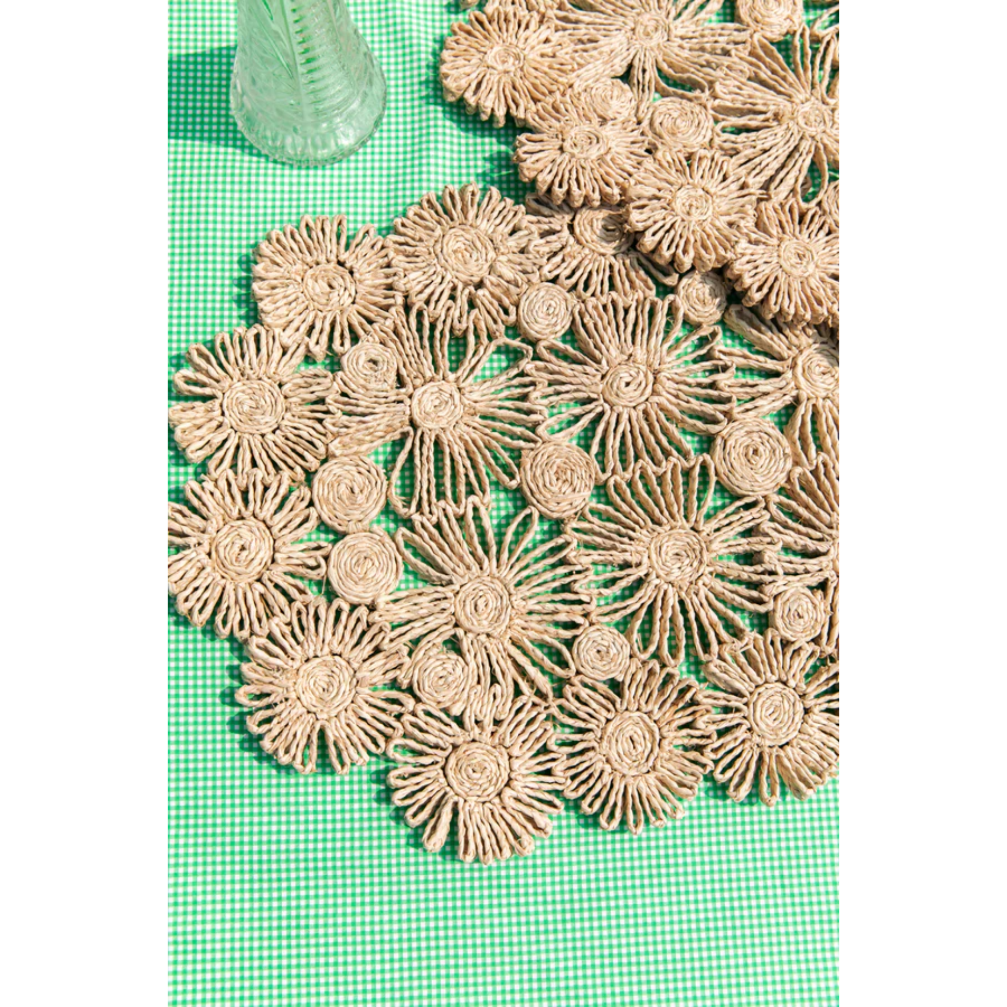 Fleur Raffia Placemat in Natural with Flowers Woven Tabletop