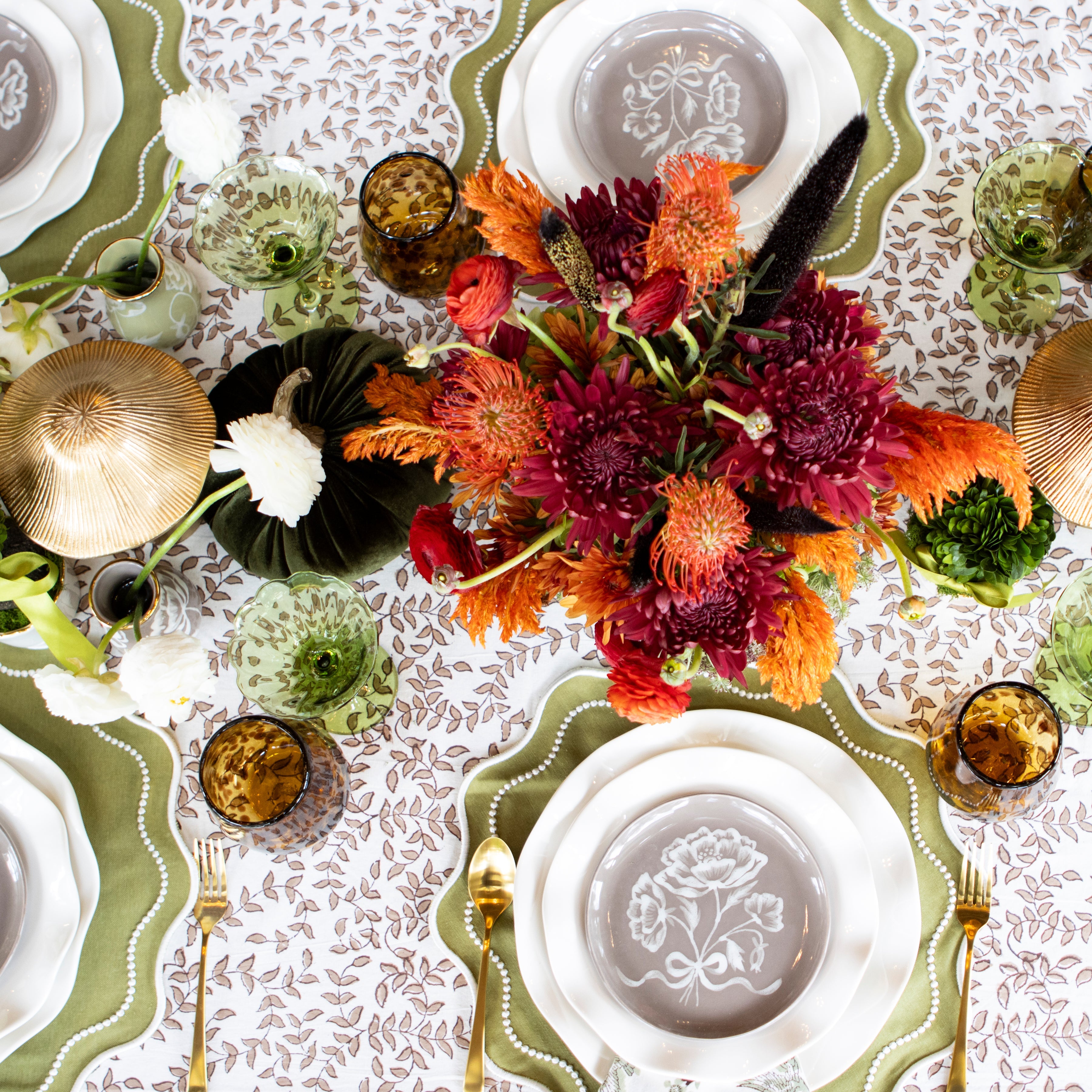 Keepsake Plate in Classic Poppy